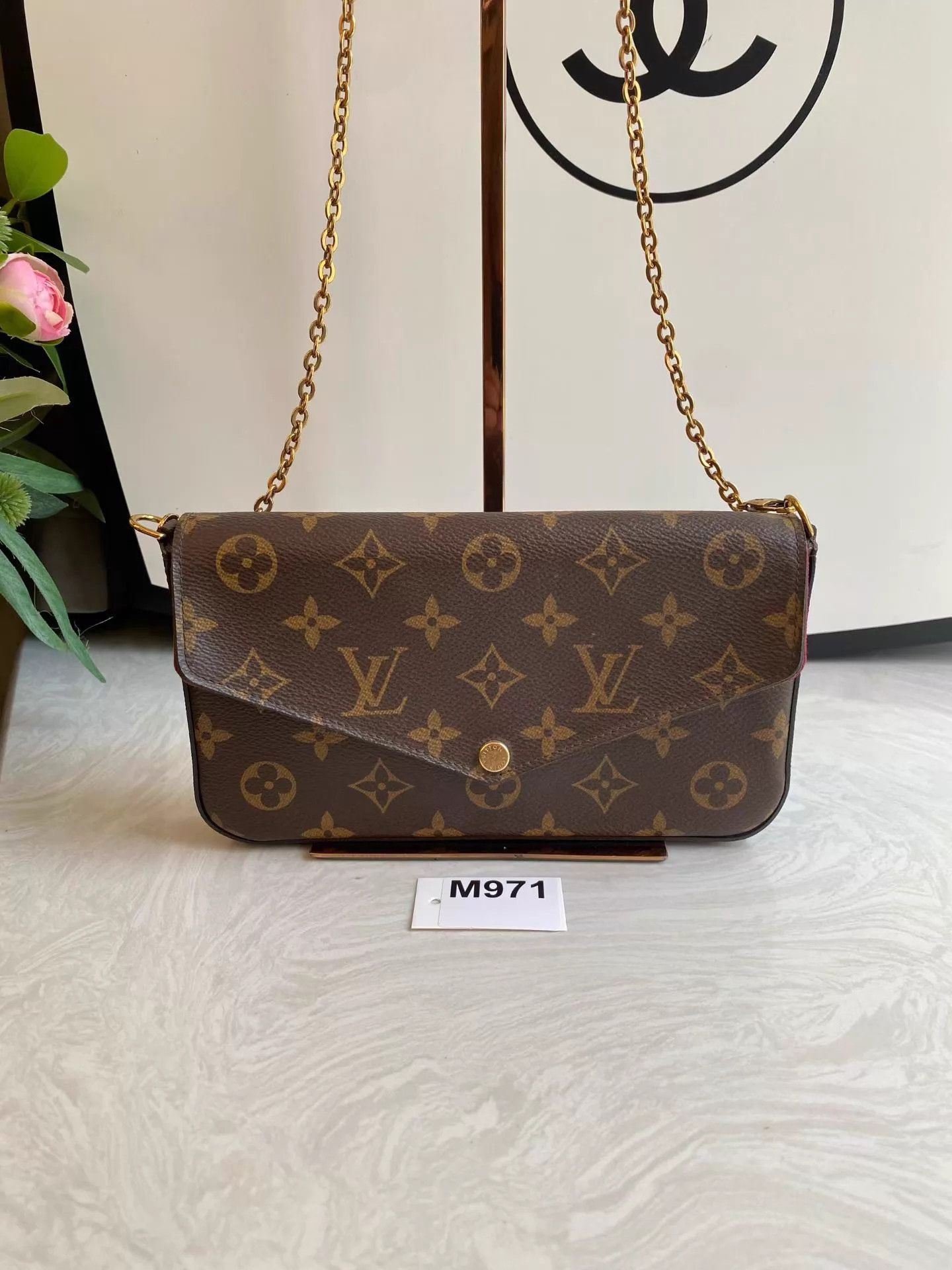 Louis Vuitton LV Monogram Multi-Pochette 19 M971 Missing 2 Pockets Size ONE SIZE - 3 Thumbnail