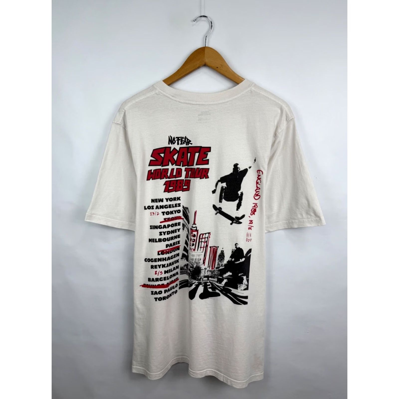 No Fear No Fear Skate World Tour 1989 Rare T-Shirt XL White Men T-Shirt Vintage Hype Clothing Size US XL / EU 56 / 4 - 3 Thumbnail