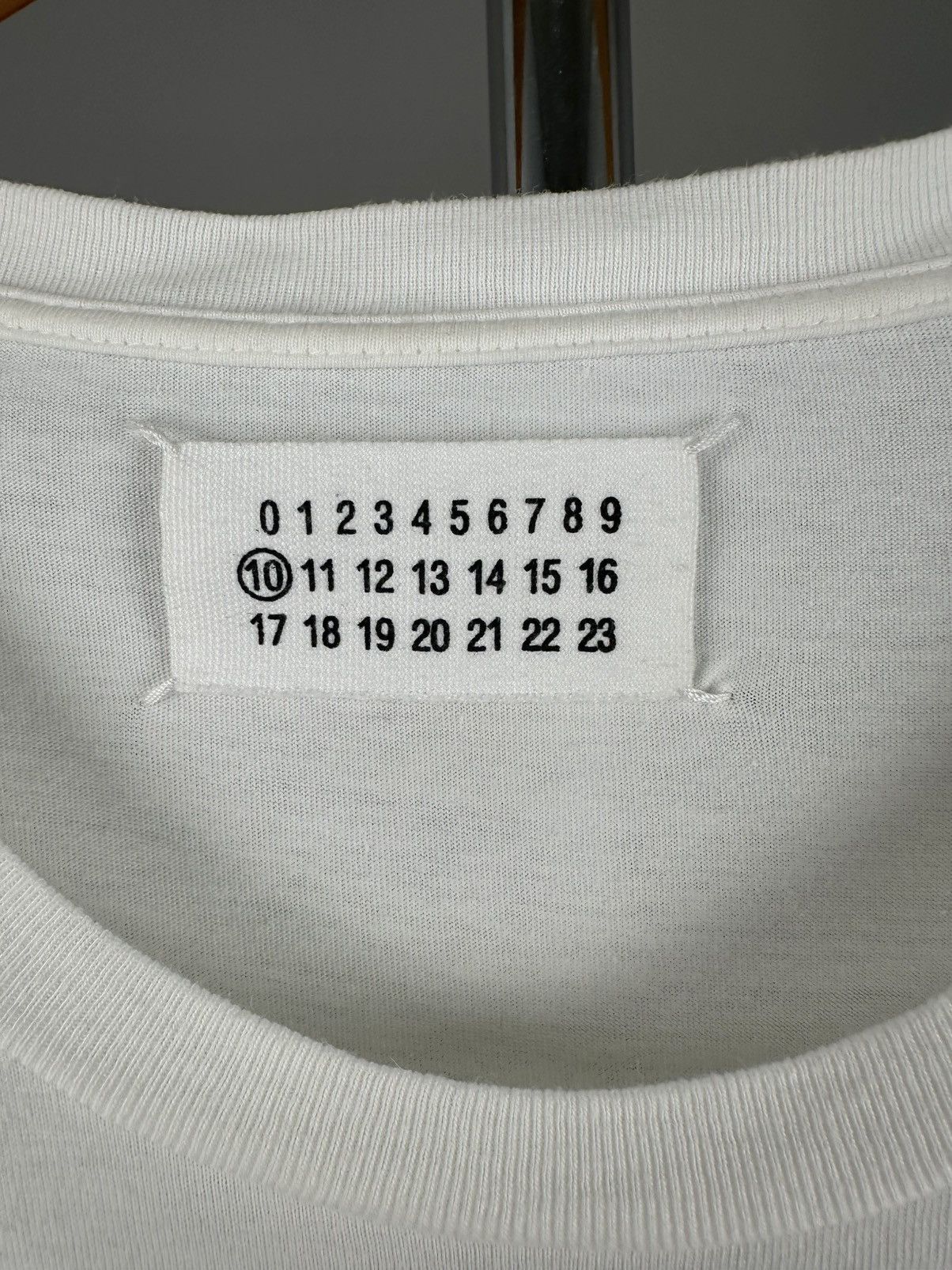 Maison Margiela Maison Margiela - Line 10 - S/S07 Flower Embroidered Tee Size US S / EU 44-46 / 1 - 9 Thumbnail