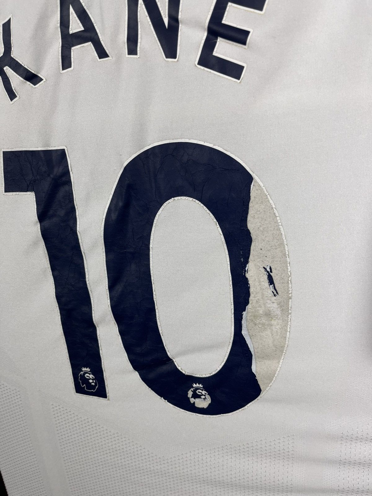Other Tottenham Hotspur 2017 2018 soccer football jersey Kane Size US S / EU 44-46 / 1 - 12 Thumbnail