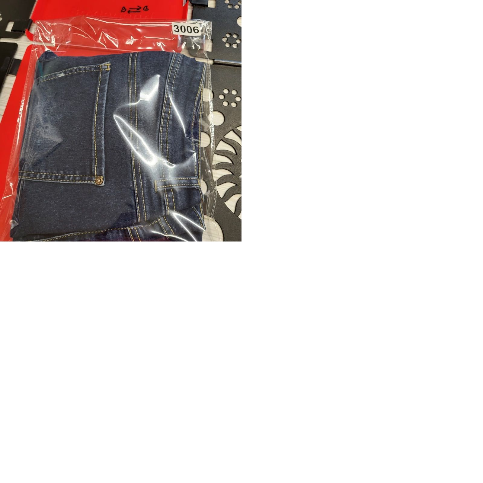 Vintage Cato EST 1946 Capri Womens 8P Jeans Petites Mid Rise Slim Stretch Blue 31x22 Womens Size 30" / US 8 / IT 44 - 9 Thumbnail