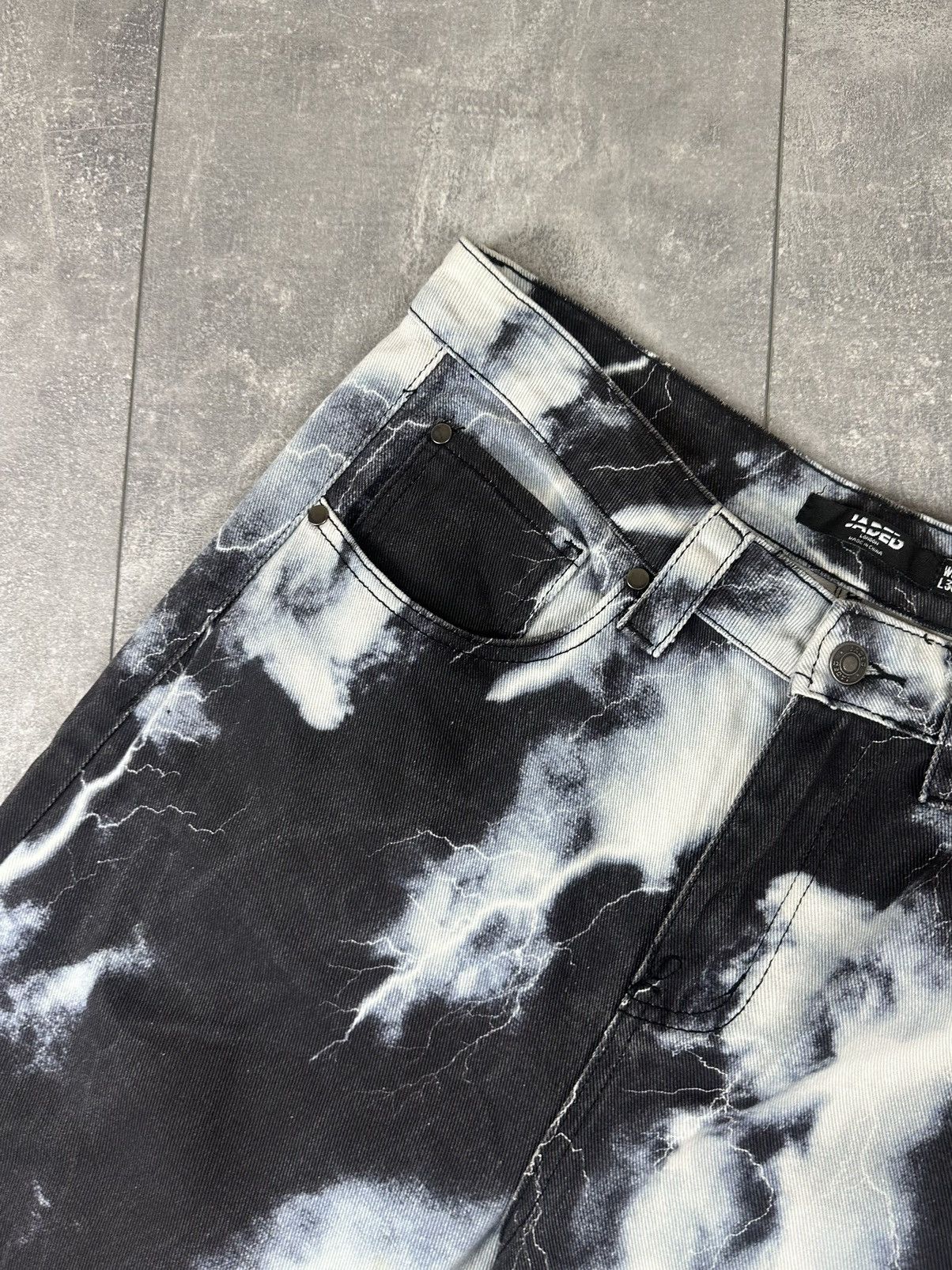 Jaded London Jaded London Lighting Cloud Print Scate Denim Jeans Pants Size US 32 / EU 48 - 8 Thumbnail