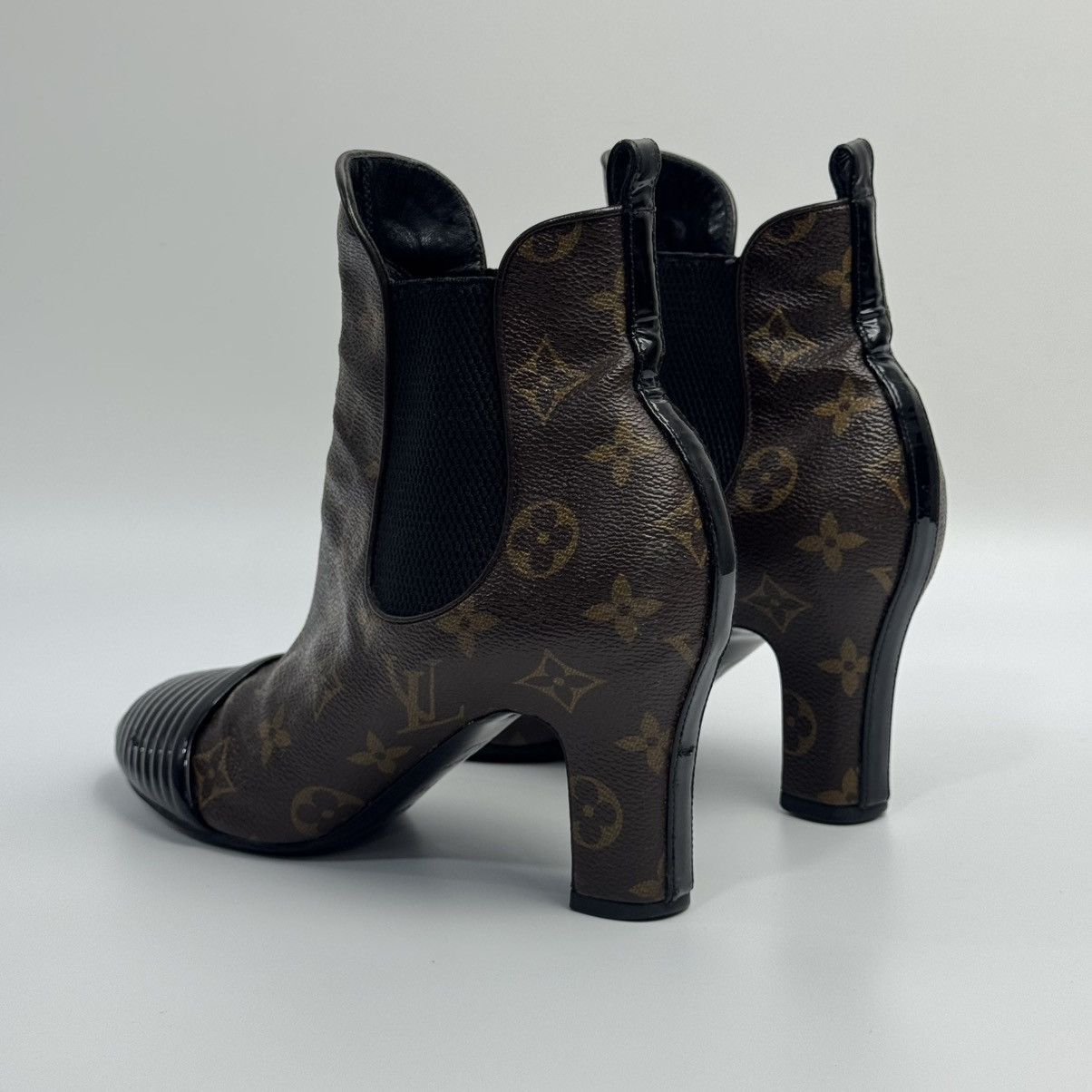Louis Vuitton Louis Vuitton Monogram Revival Ankle Boots Size US 7.5 / IT 37.5 - 6 Thumbnail