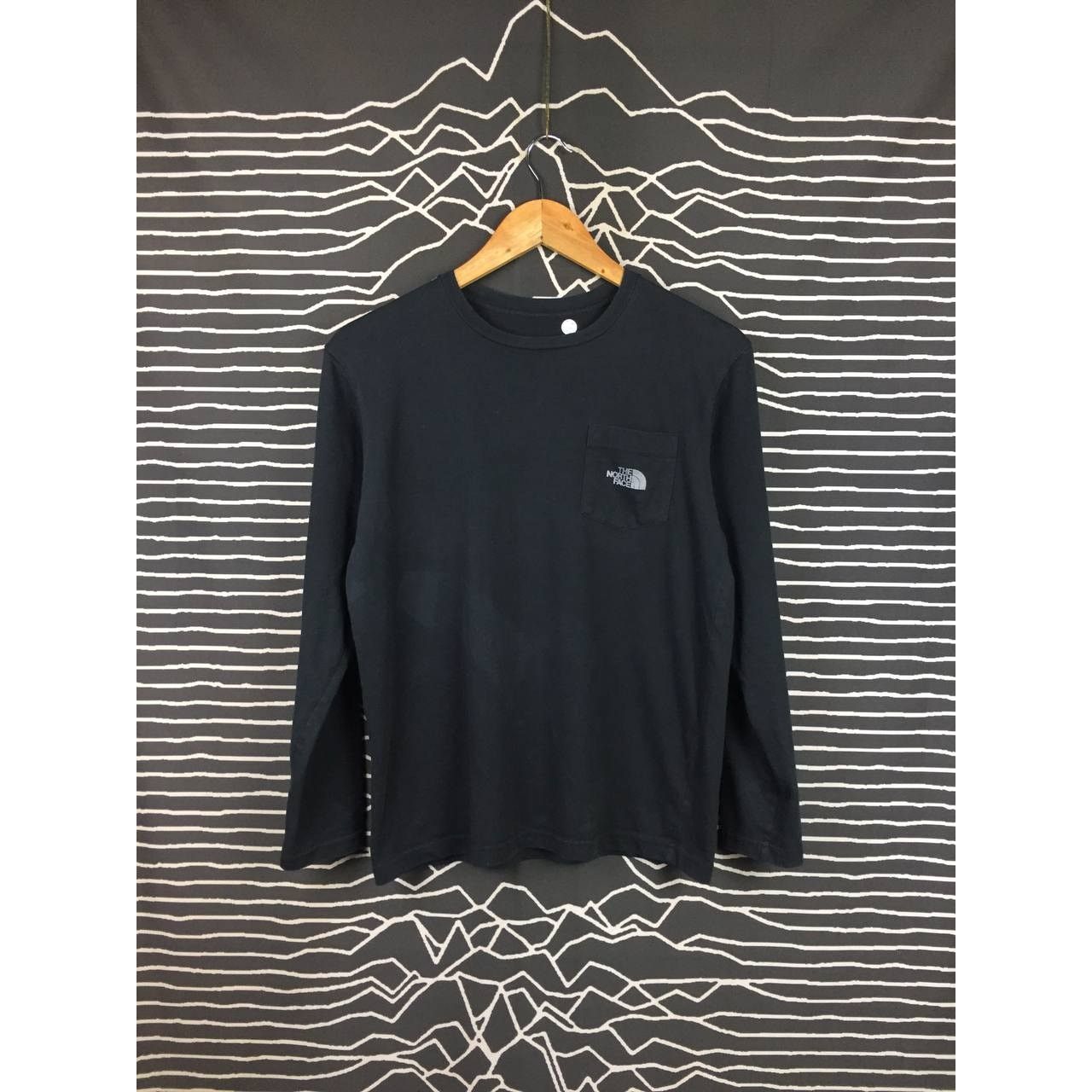 The North Face The North Face TNF Big Logo Outdoor Pocket Longsleeve Tee Size US M / EU 48-50 / 2 - 5 Thumbnail
