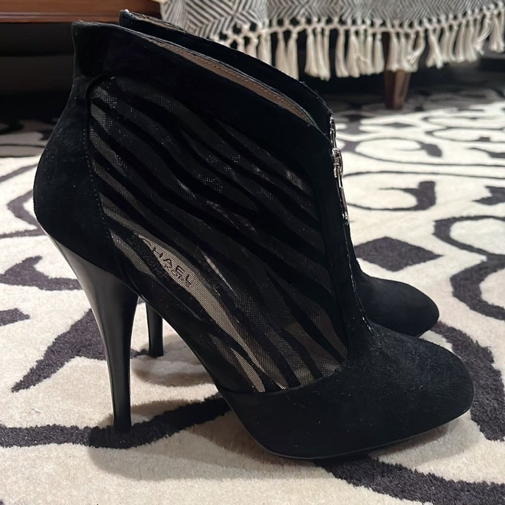 Michael Kors Size 7 Michael kors mesh high heel booties Size US 7 / IT 37 - 4 Thumbnail