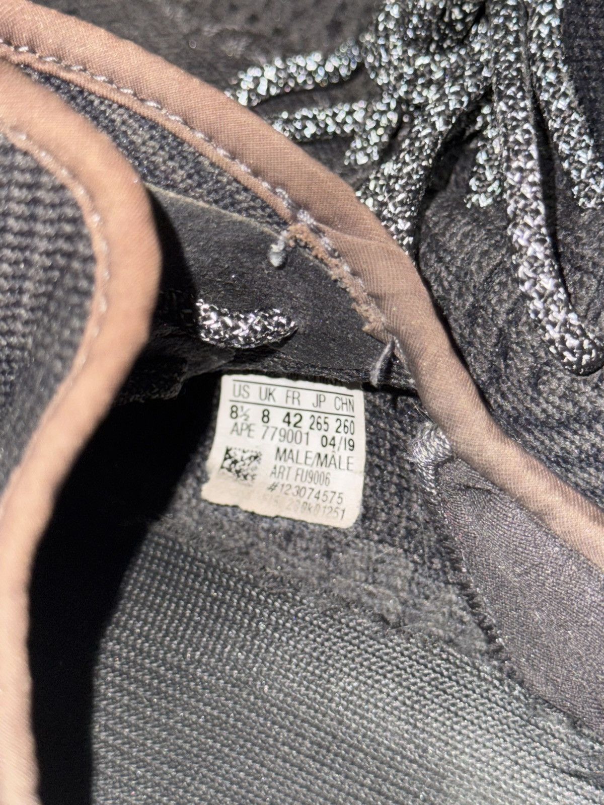 Adidas Yeezy 350 V2 Black (non reflective) Size US 8.5 / EU 41-42 - 10 Thumbnail