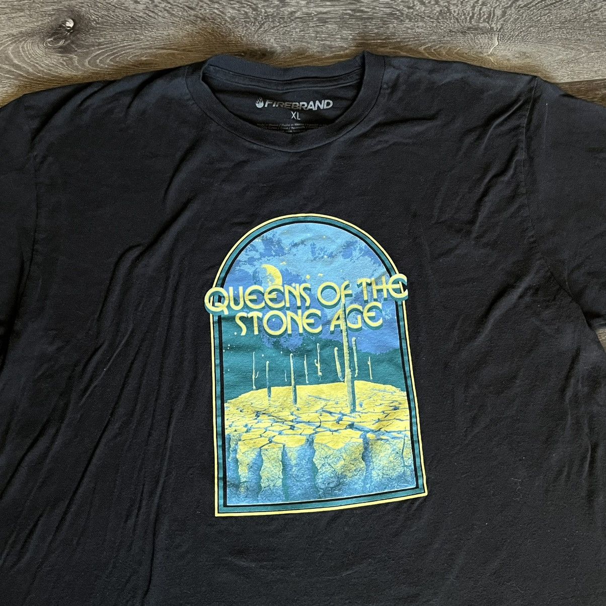 Band Tees Vintage Y2K Queens of the Stone Age Floating Cactus Band Tee Size US XL / EU 56 / 4 - 3 Thumbnail