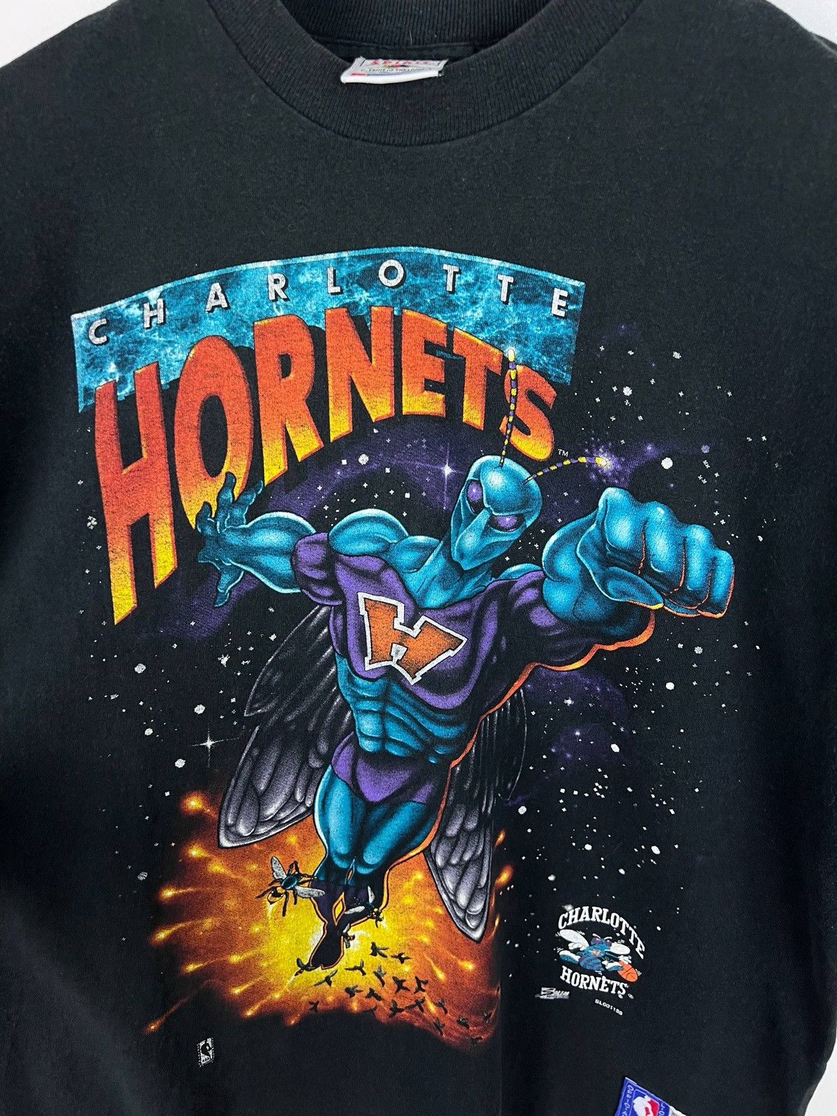 Other Charlotte Hornets NBA 90s vintage t-shirts size L Size US L / EU 52-54 / 3 - 3 Thumbnail