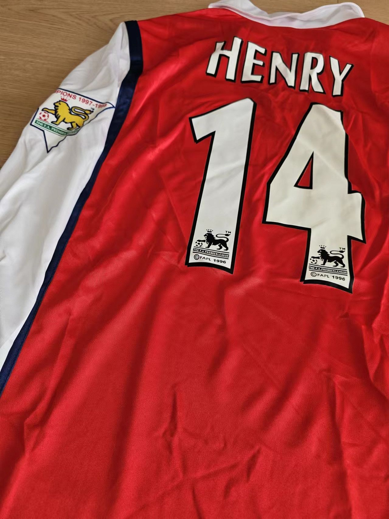 Other 1998 2000 Arsenal 14 Thierry Henry Jersey Home Size US L / EU 52-54 / 3 - 4 Thumbnail