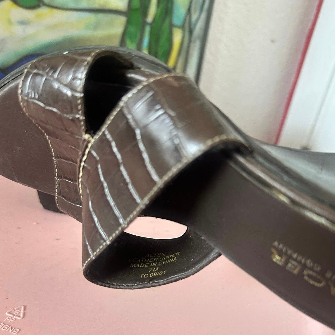 Other liz claiborne villager crocodile print sandal heels shoes Size US 7 / IT 37 - 4 Thumbnail