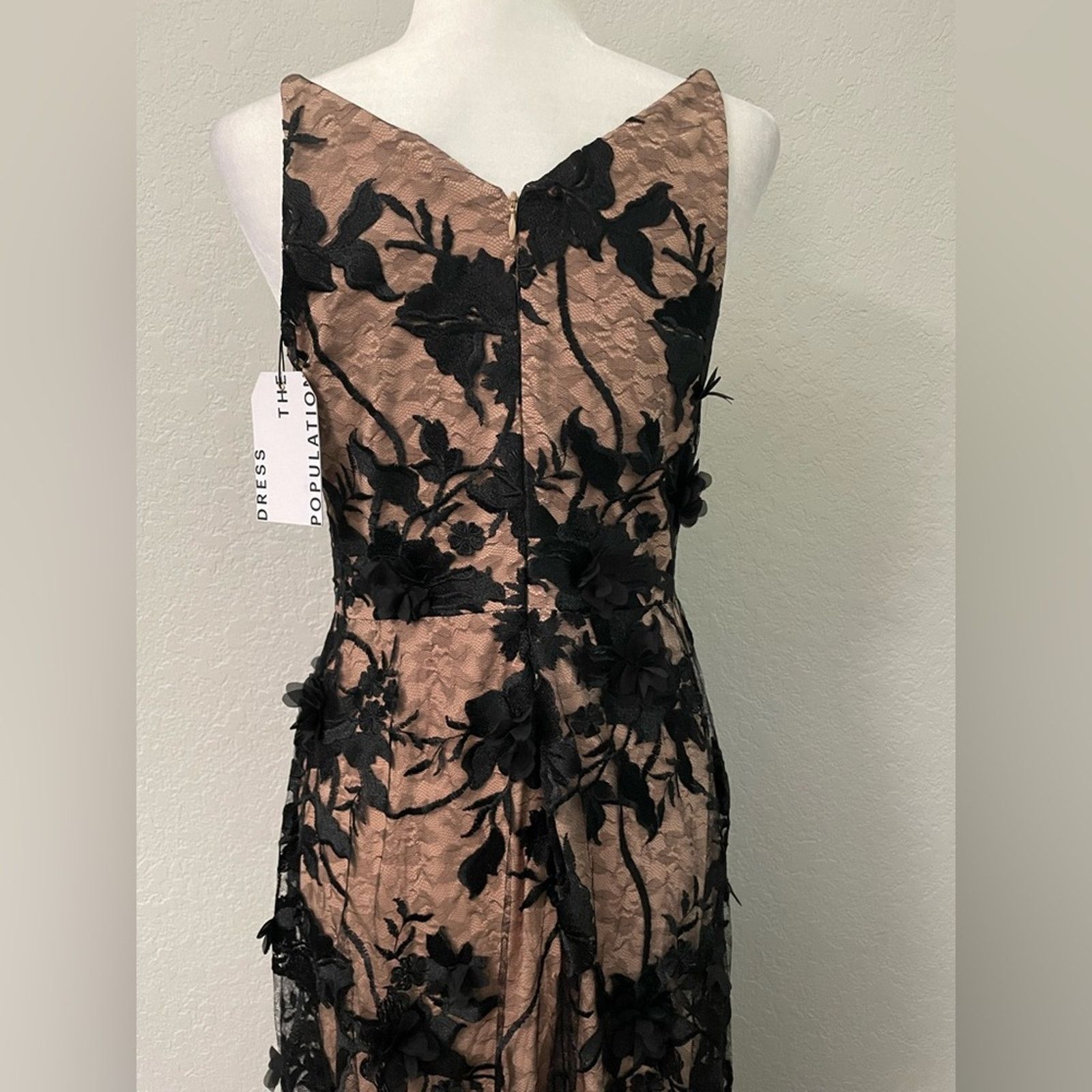 Dress the Population Dress the Population Plunging Gown Sleeveless Floral Dress M Size M / US 6-8 / IT 42-44 - 6 Thumbnail