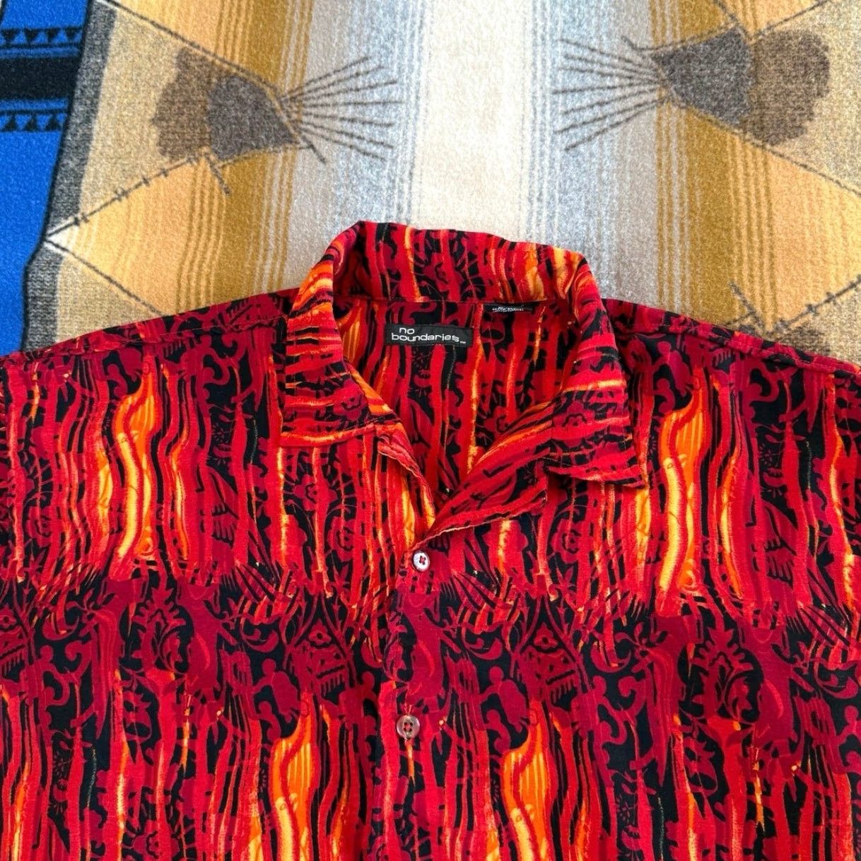 Vintage VINTAGE No Boundaries Button-Up Shirt XL Men Red Graphic Print Short Sleeve Collared Y2K Grunge Cyber Gothic Skate 90s Theme Size US XL / EU 56 / 4 - 4 Thumbnail