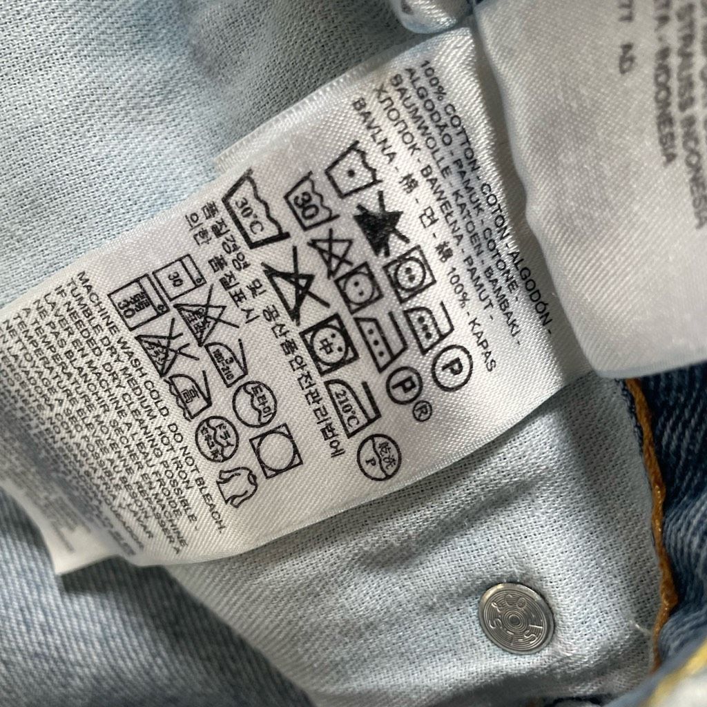 Levi's Levi’s Men’s 505 Regular Straight Leg Jeans Lightly Distress Size US 34 / EU 50 - 8 Thumbnail