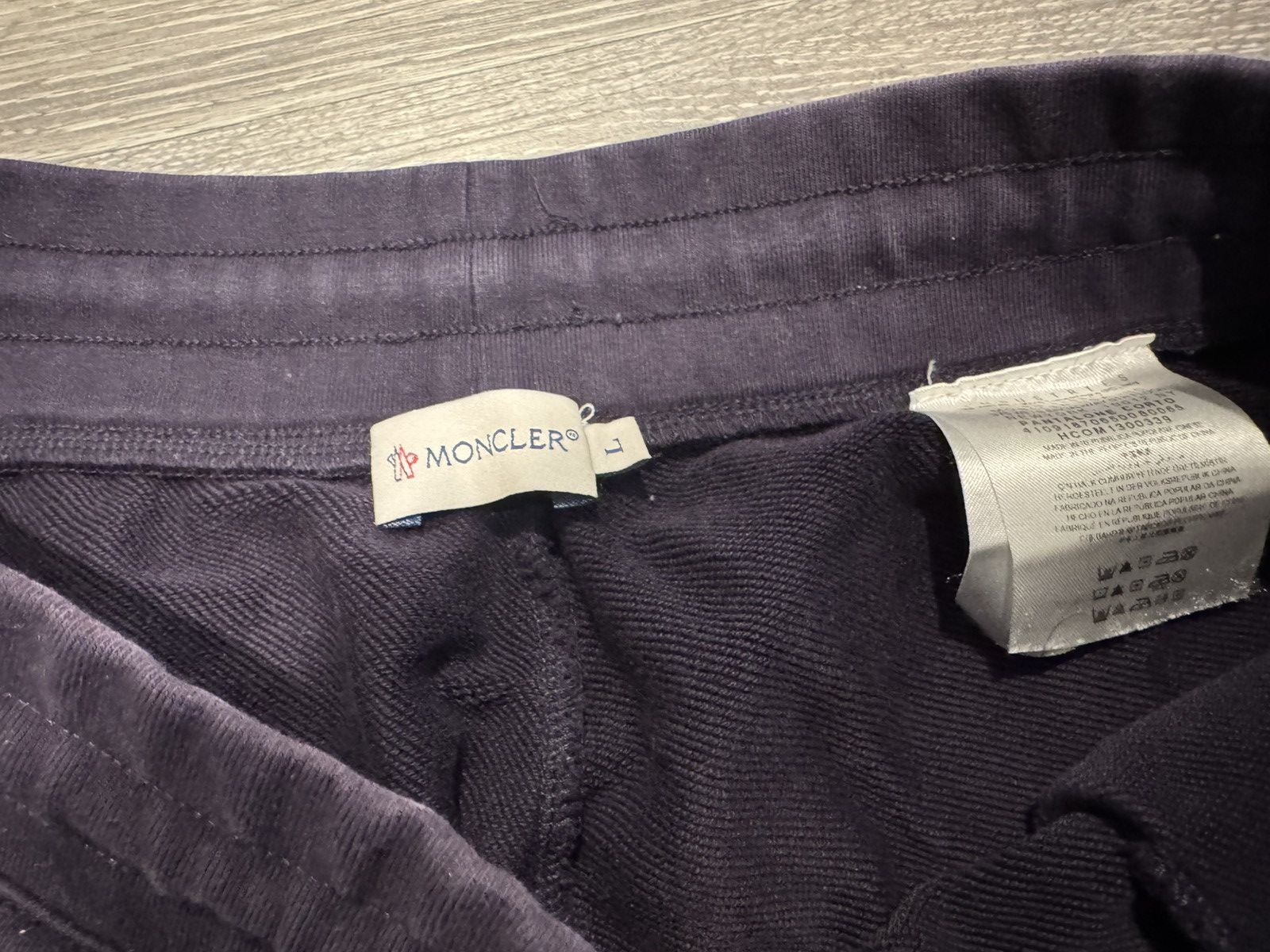 Moncler Vintage moncler sweat shorts Size US 33 - 4 Thumbnail