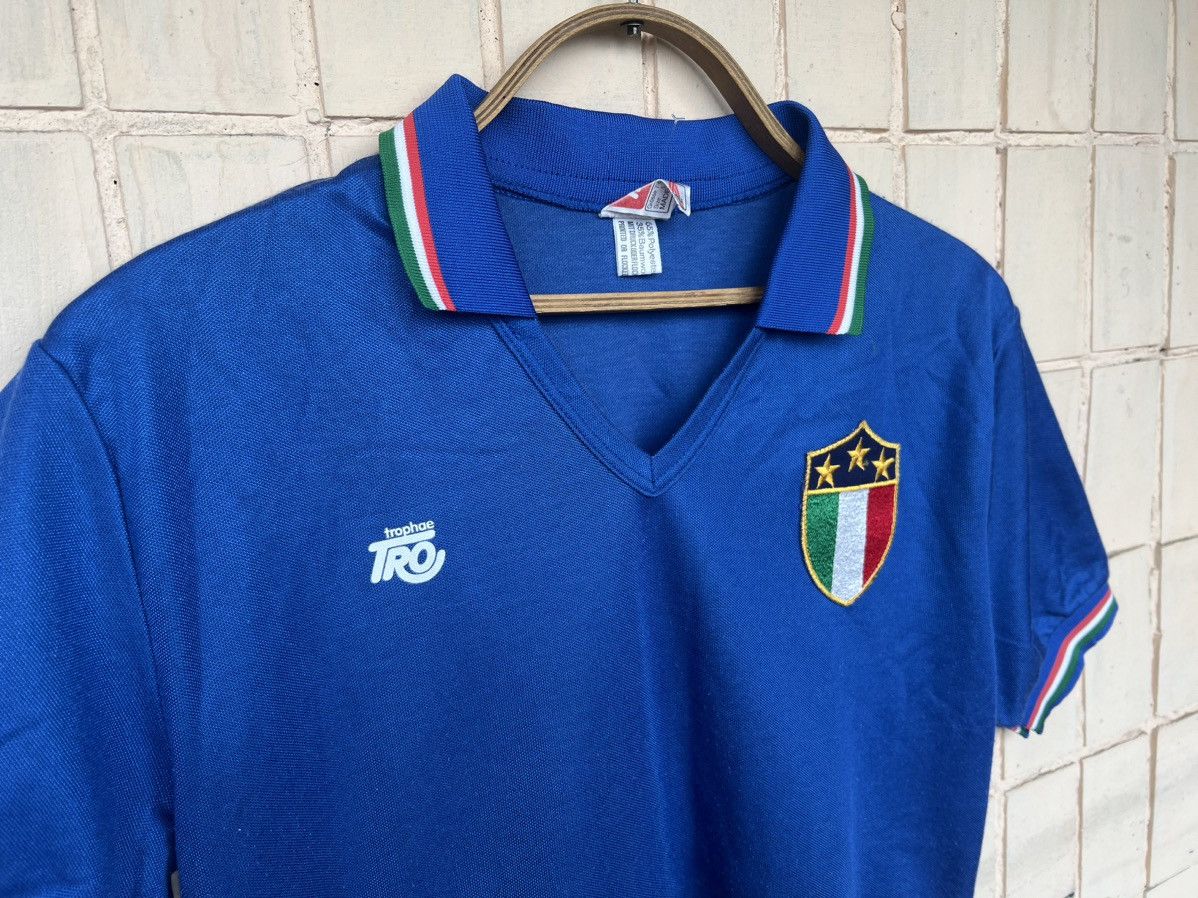 Vintage Vintage Football Italy Soccer Jersey Tro 80s home shirt #13 Size US M / EU 48-50 / 2 - 4 Thumbnail