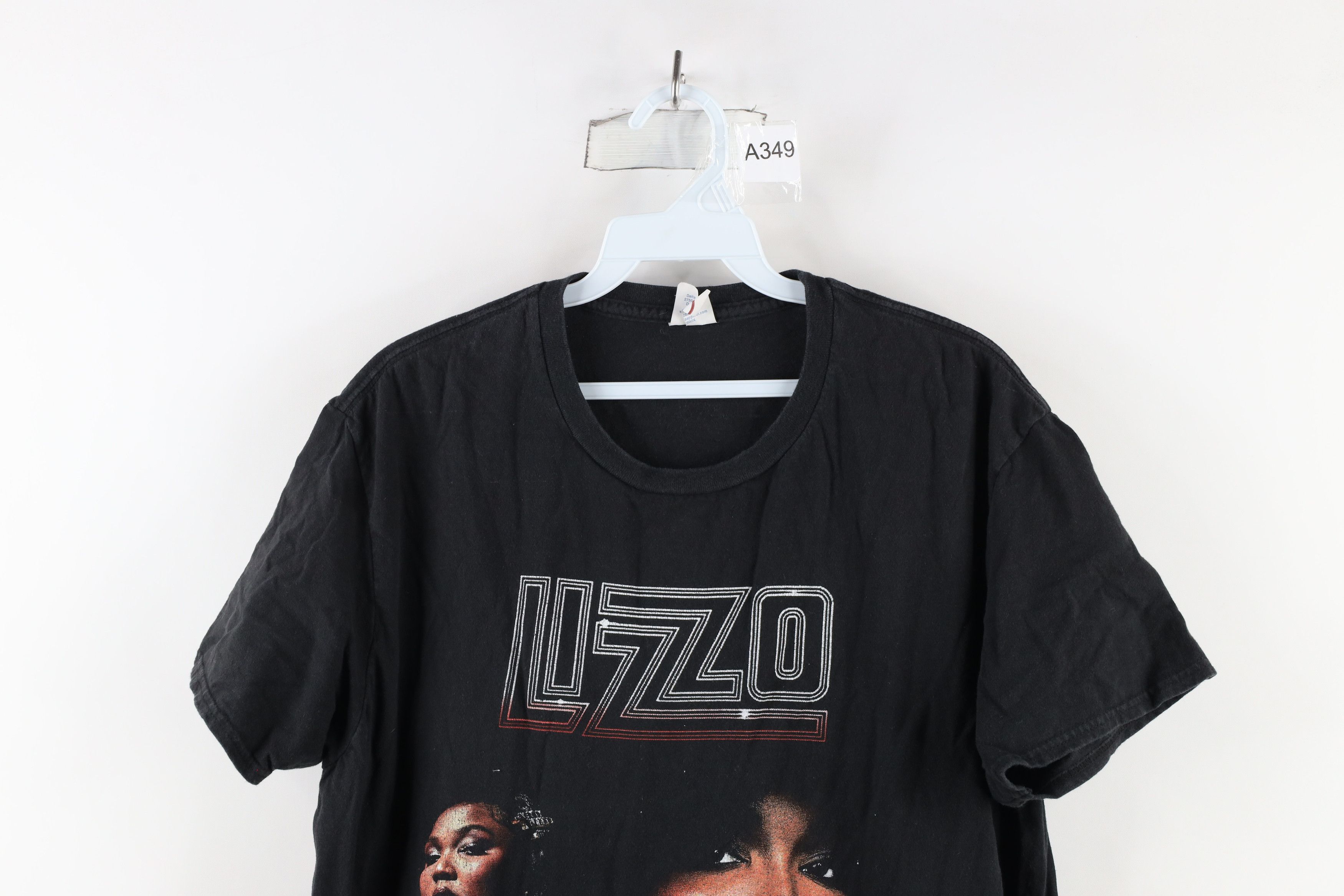 Vintage Streetwear Tour Lizzo Band Short Sleeve T-Shirt Black Size M / US 6-8 / IT 42-44 - 2 Thumbnail