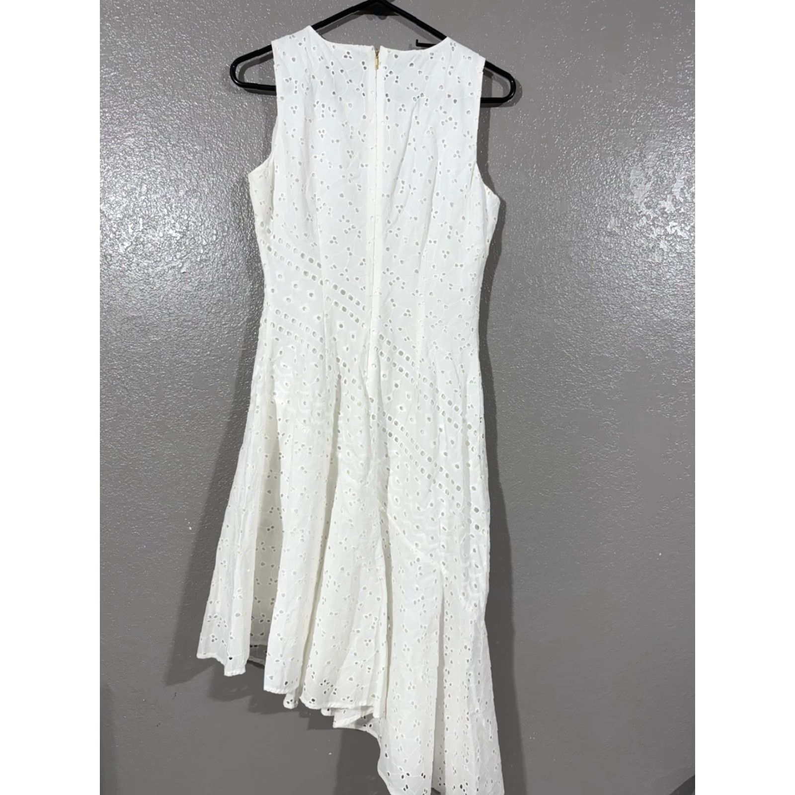 Donna Karan Donna Karan White Eyelet Lined Dress Sleeveless Boat Neck Zip Knee Length Women's 2 Regular Summer Lace Party/Cocktail Wedding Size XS / US 0-2 / IT 36-38 - 5 Thumbnail