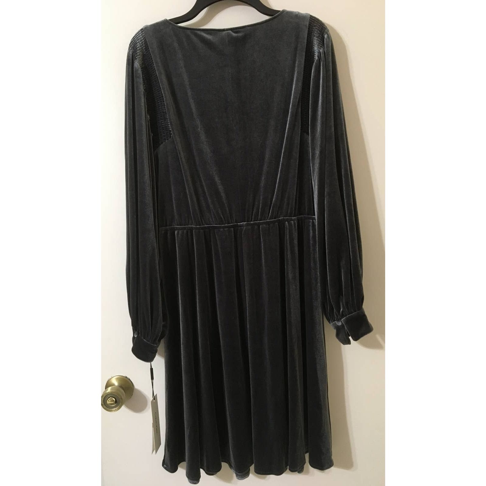 Calvin Klein NWT Calvin Klein Velvet Dress Size 12 Gray Silver NO Belt Size XL / US 12-14 / IT 48-50 - 5 Thumbnail