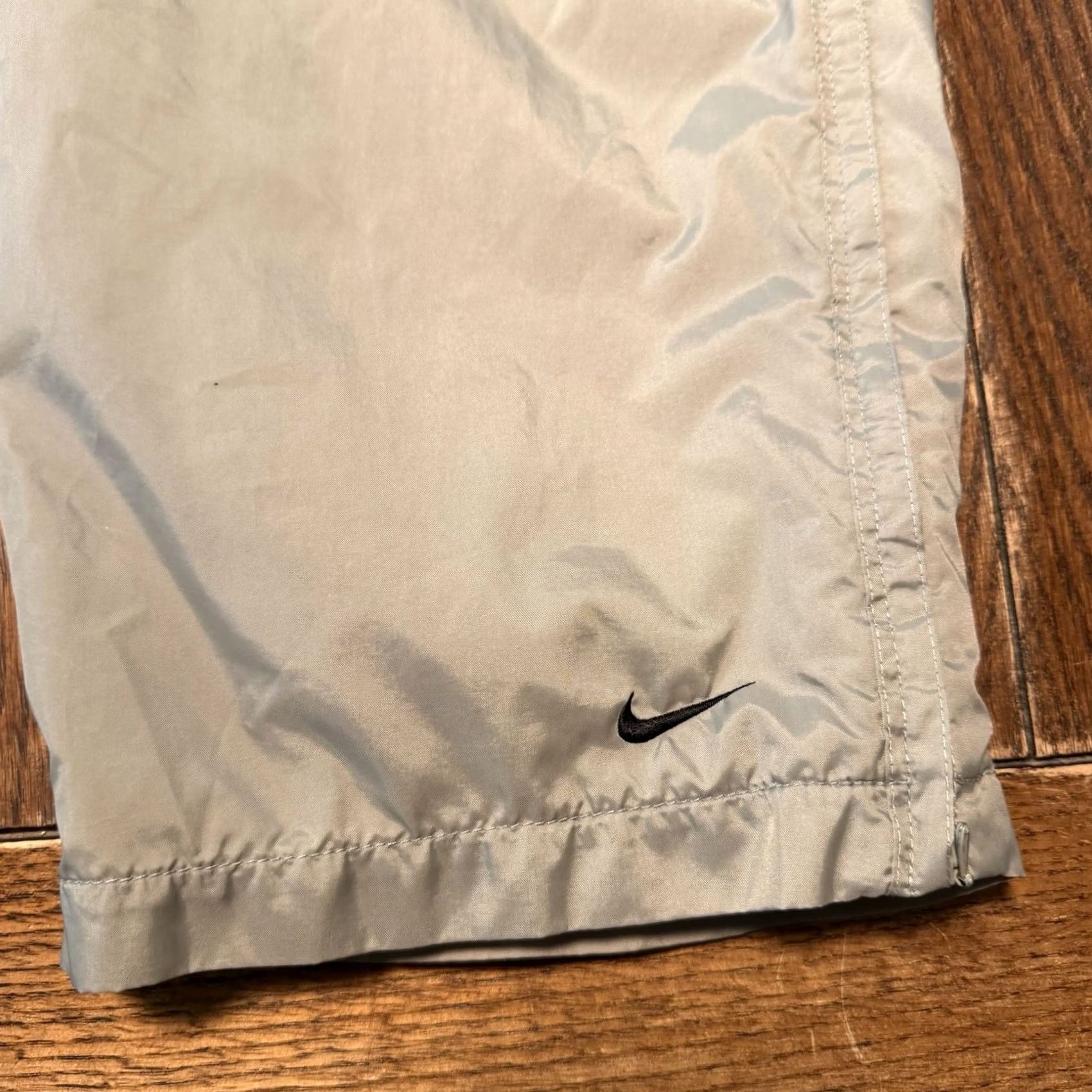Nike VINTAGE Nike Lined Windbreaker Pants Mens Large Baggy Ankle Zip Gray Black Nike Track Pants Regular Mens Size US 33 - 2 Thumbnail