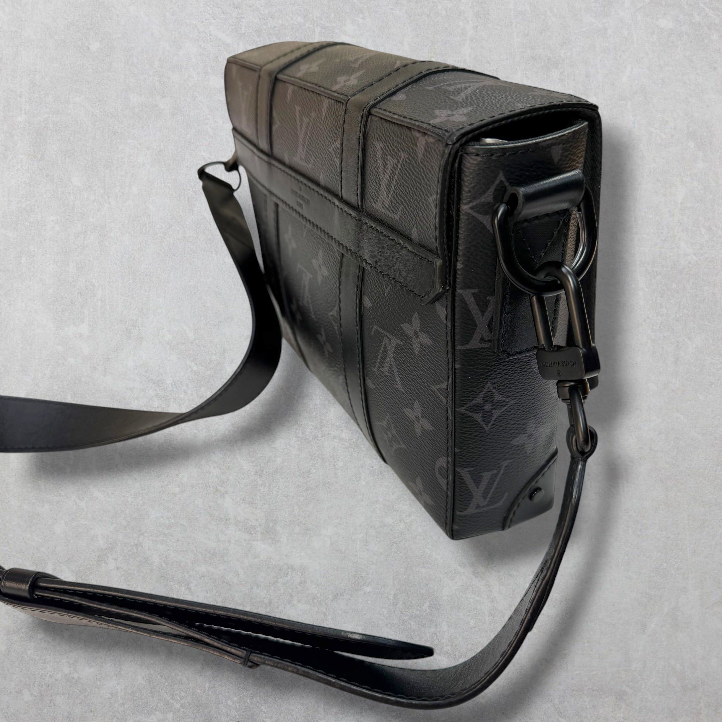 Louis Vuitton Louis Vuitton Monogram Eclipse Trunk Messenger Size ONE SIZE - 3 Thumbnail
