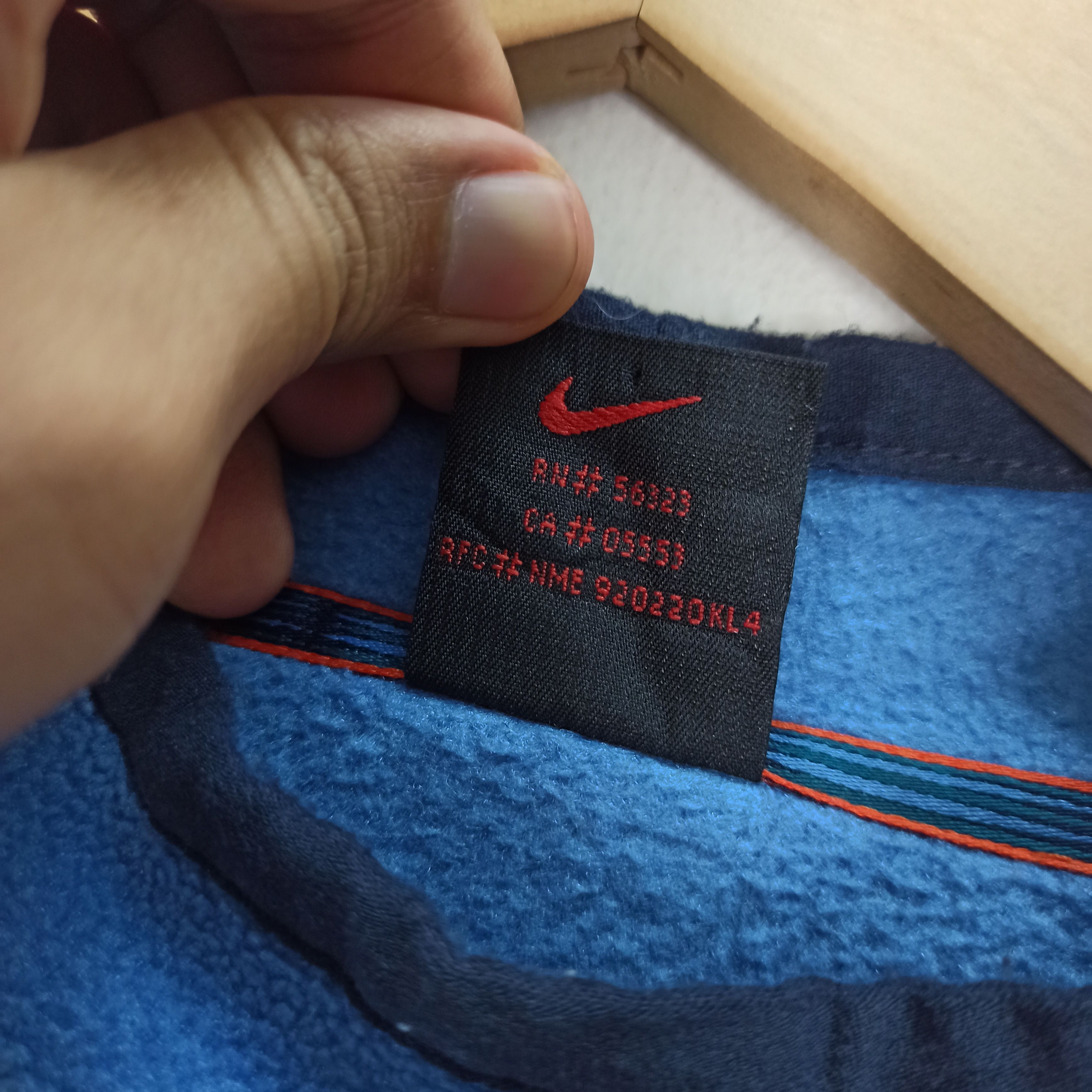 Nike Vintage Nike Canter Logo Fleece Sweatshirt Single Pocket Size US M / EU 48-50 / 2 - 8 Thumbnail