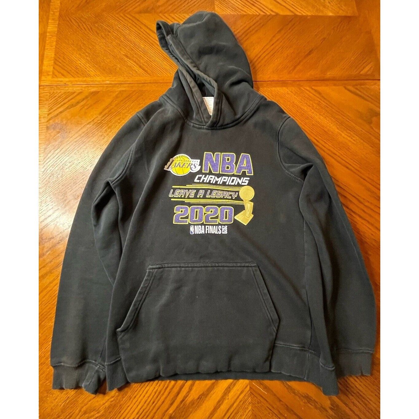 Other los angeles lakers hoodie 2020 kids size large 14 16 black p Size US L / EU 52-54 / 3 - 1 Thumbnail