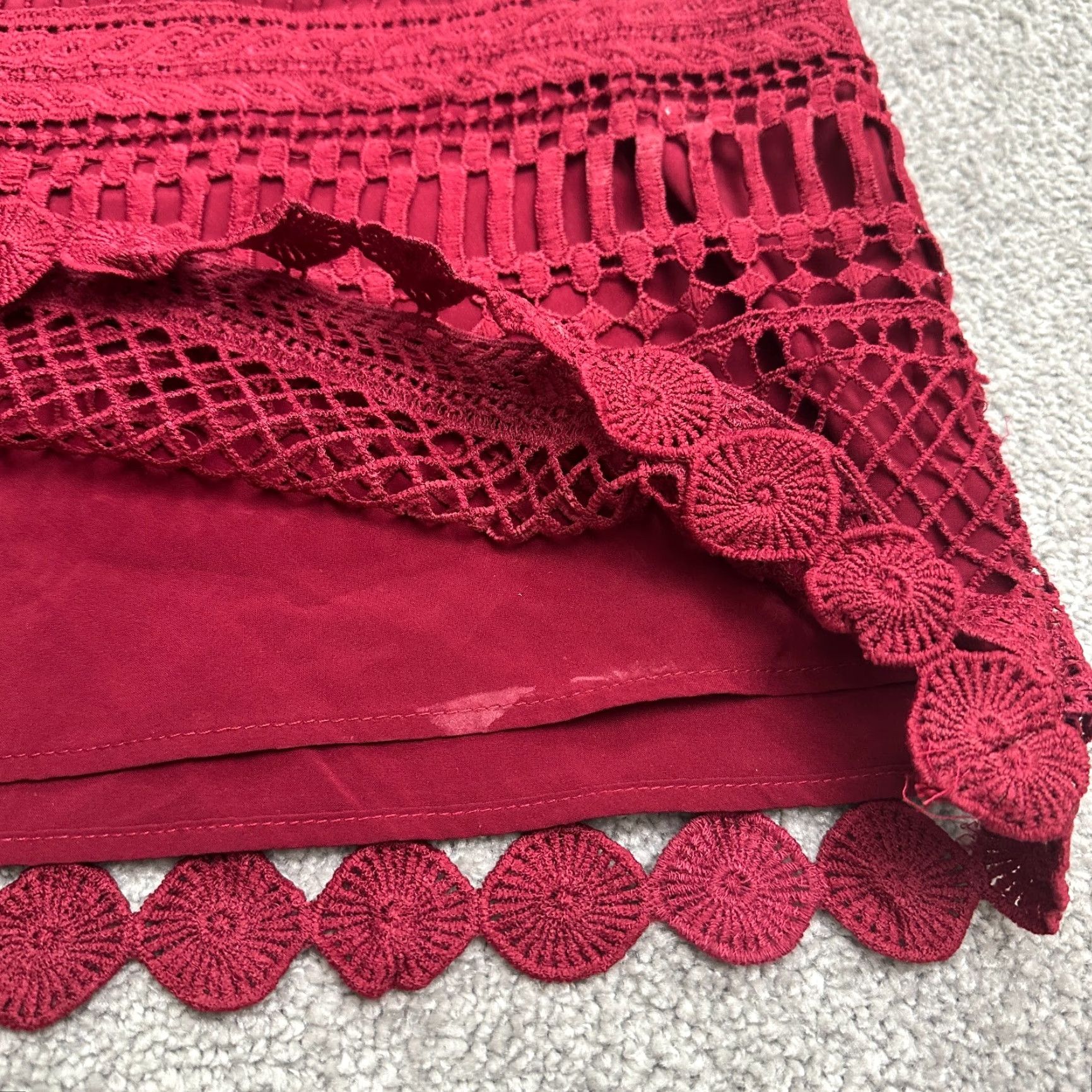 AQUA Aqua Tank Top Womens Large Red Lined Sleeveless Crochet Lace Casual Shirt Styles: Basic, Breathable, Lightweight, Easy Care Size S / US 4 / IT 40 - 4 Thumbnail