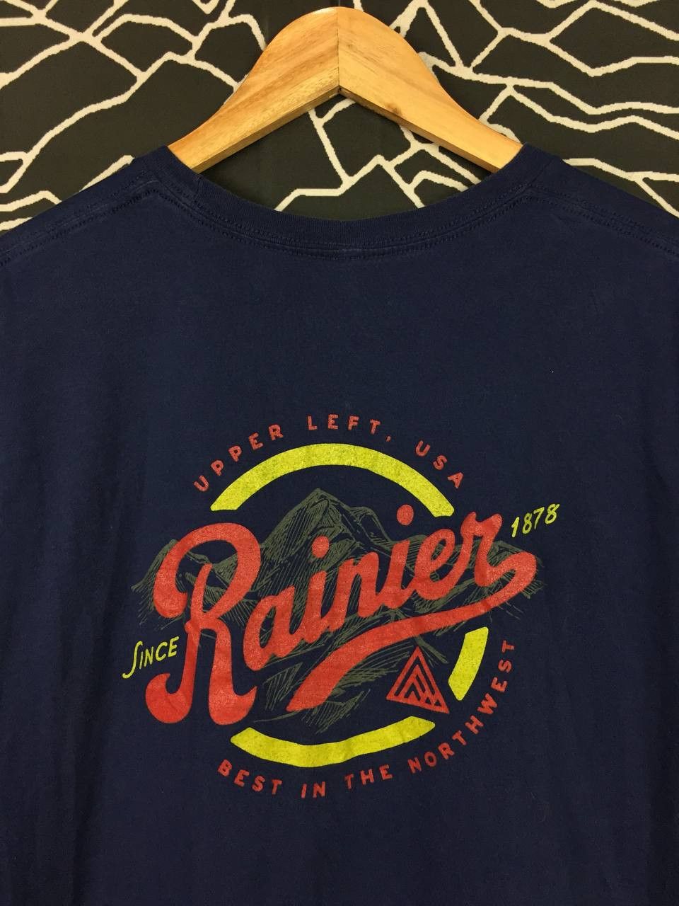 Vintage Rainier Mountain Upper Left USA Best In The Northwest Tee Size US XL / EU 56 / 4 - 3 Thumbnail