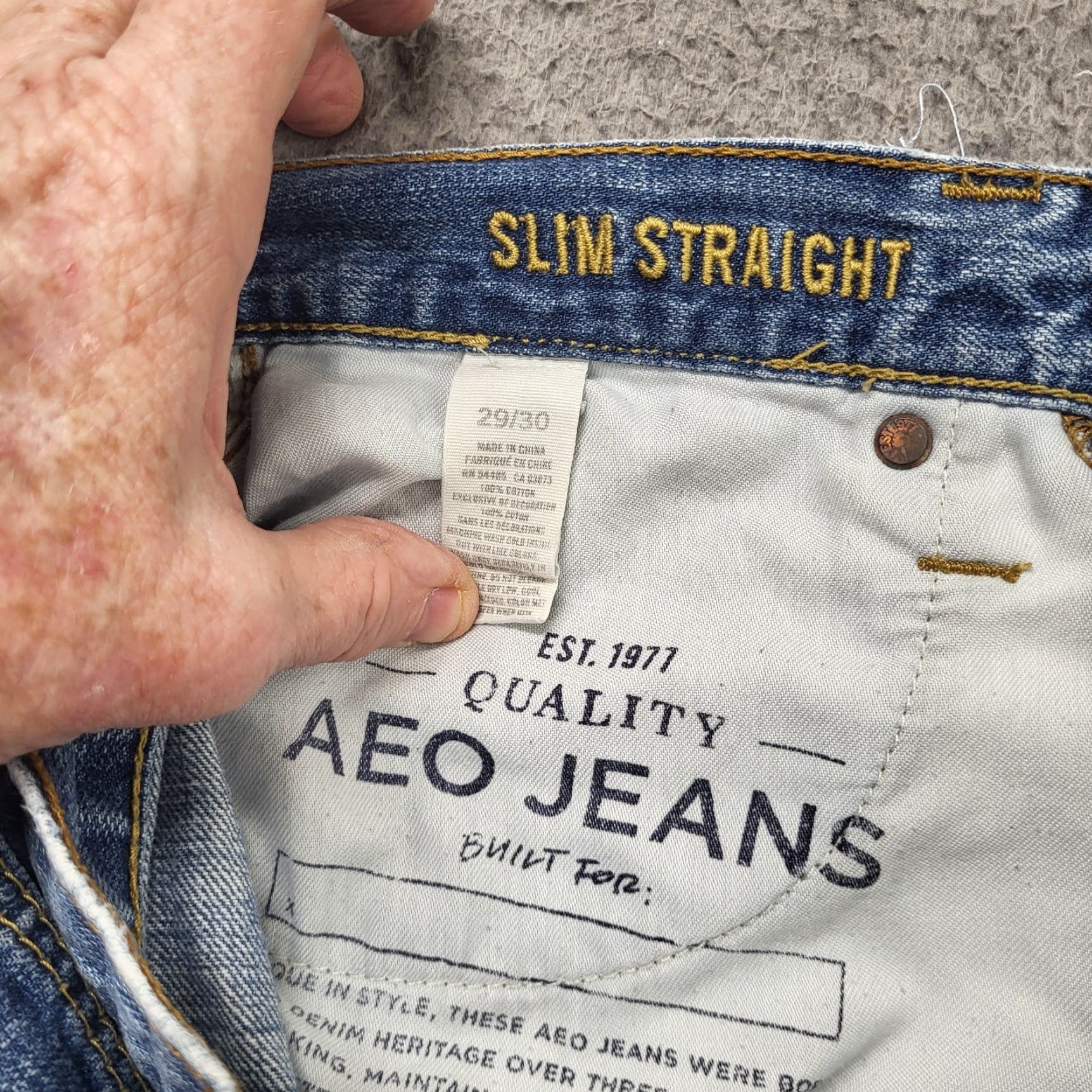 American Eagle Outfitters American Eagle Jeans Men's 29X30 Blue Slim Straight Mid Rise Denim Work Jeans Shirt? Size US 29 - 3 Thumbnail