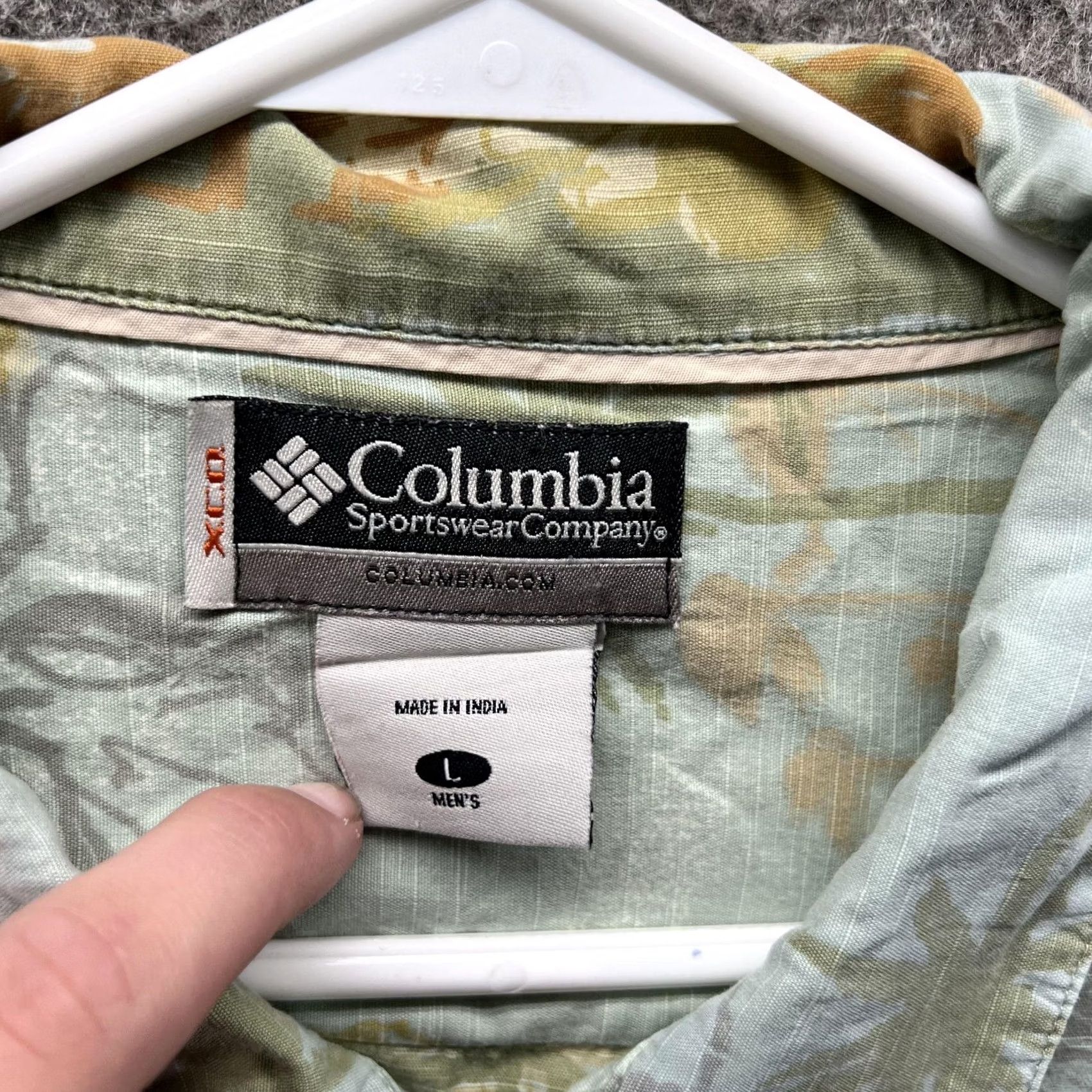 Vintage Columbia Shirt Mens L Green Hawaiian Floral Short Sleeve Button Front Casual Pocketed Size US L / EU 52-54 / 3 - 7 Thumbnail