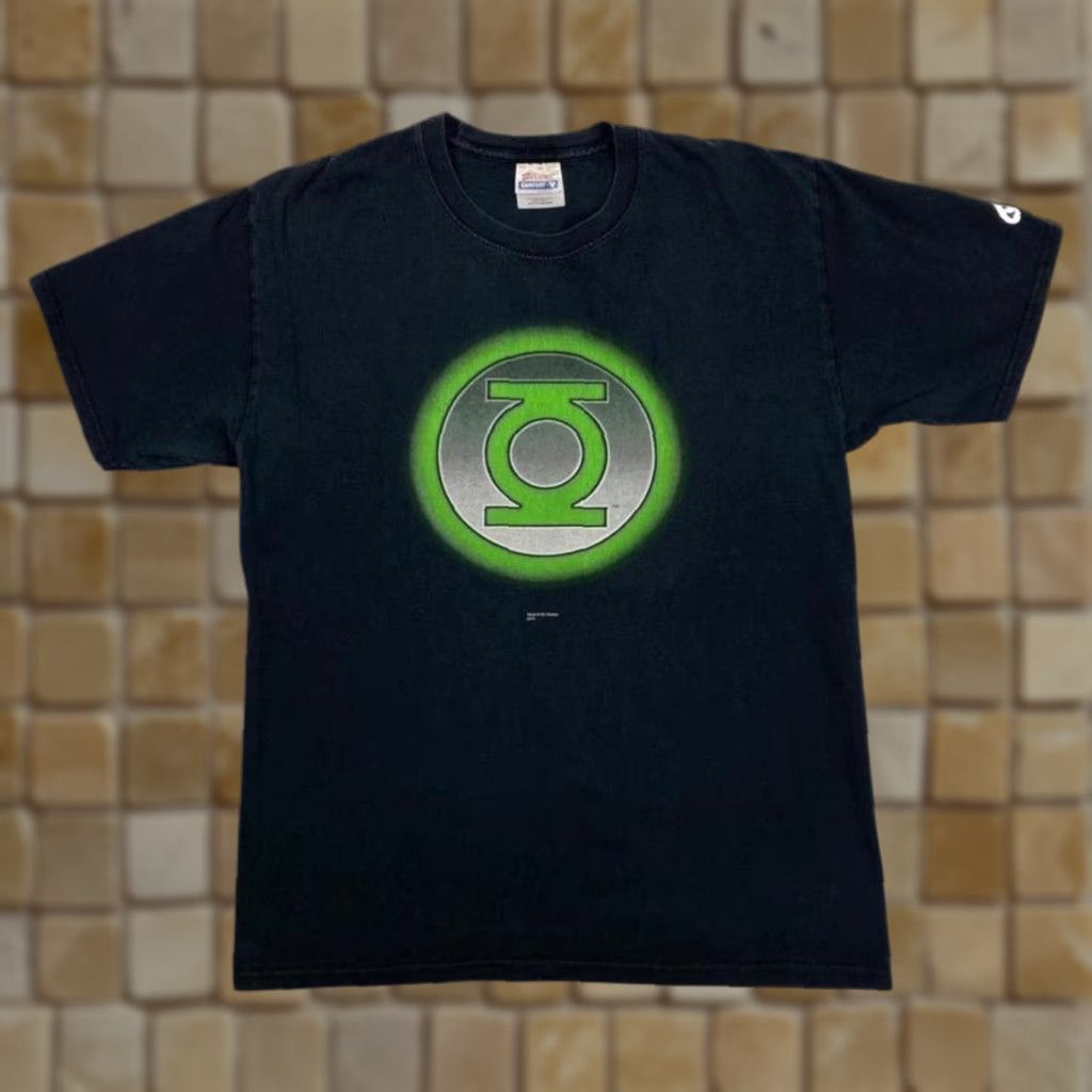 Hanes VINTAGE Hanes Graphitti DC Comics Green Lantern Superhero Logo Graphic T-Shirt Medium Black faded 80s 90s Mens Size US M / EU 48-50 / 2 - 1 Thumbnail