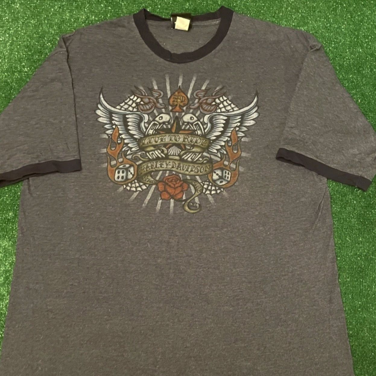 Harley Davidson VINTAGE Harley-Davidson Tattoo Wings Dice 2004 PA VTG Ringer Shirt Mens XL Gray Short Sleeve T-Shirt Men Size US XL / EU 56 / 4 - 5 Thumbnail