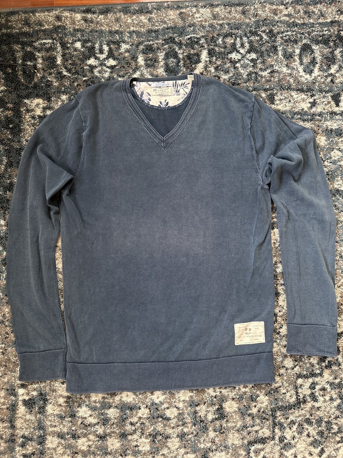 Scotch & Soda Scotch and Soda Light V-Neck Sweater Washed Navy Size Medium Size US M / EU 48-50 / 2 - 1 Thumbnail