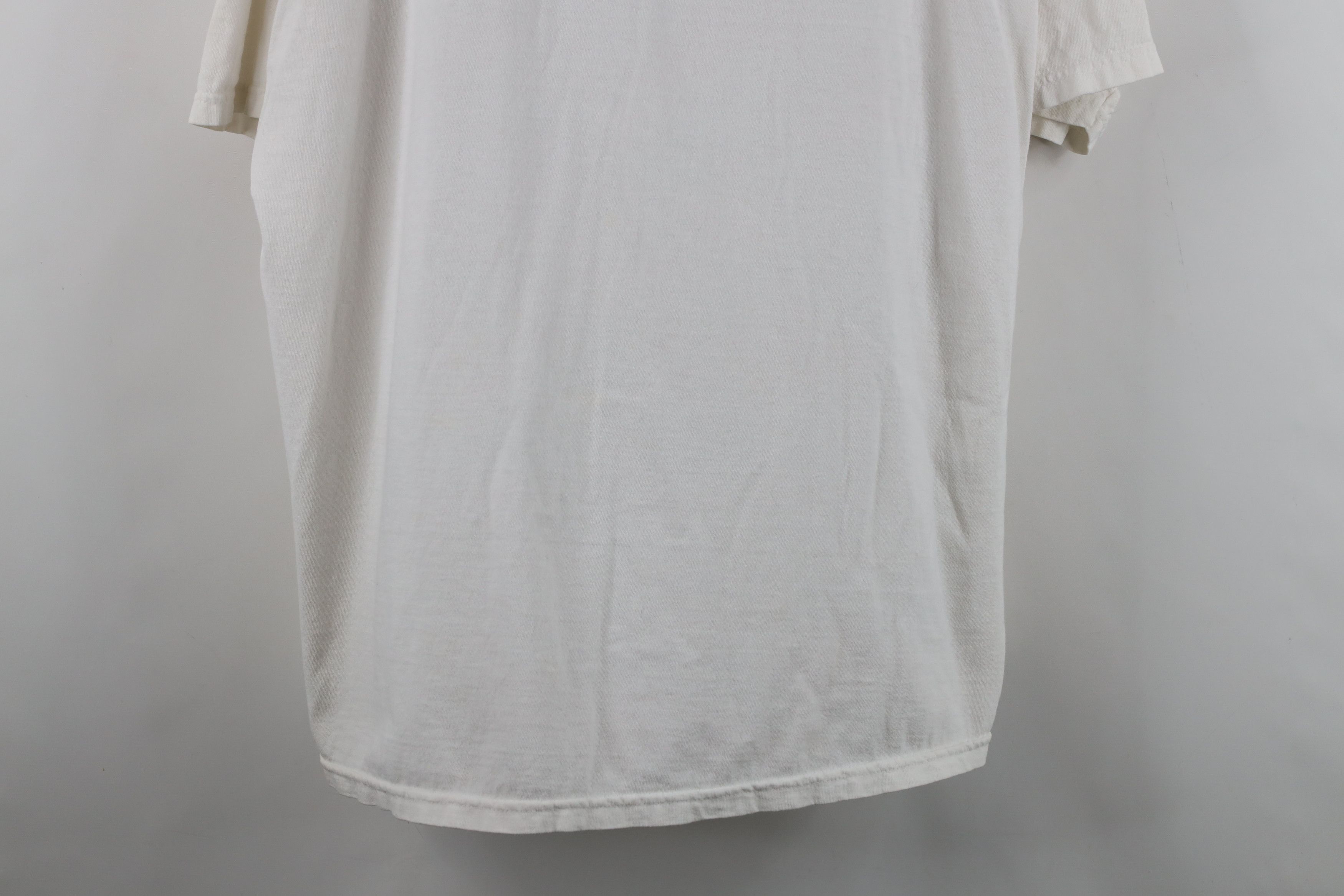Vintage Vintage 90s Streetwear San Diego California Surfing T-Shirt Size US XL / EU 56 / 4 - 3 Thumbnail
