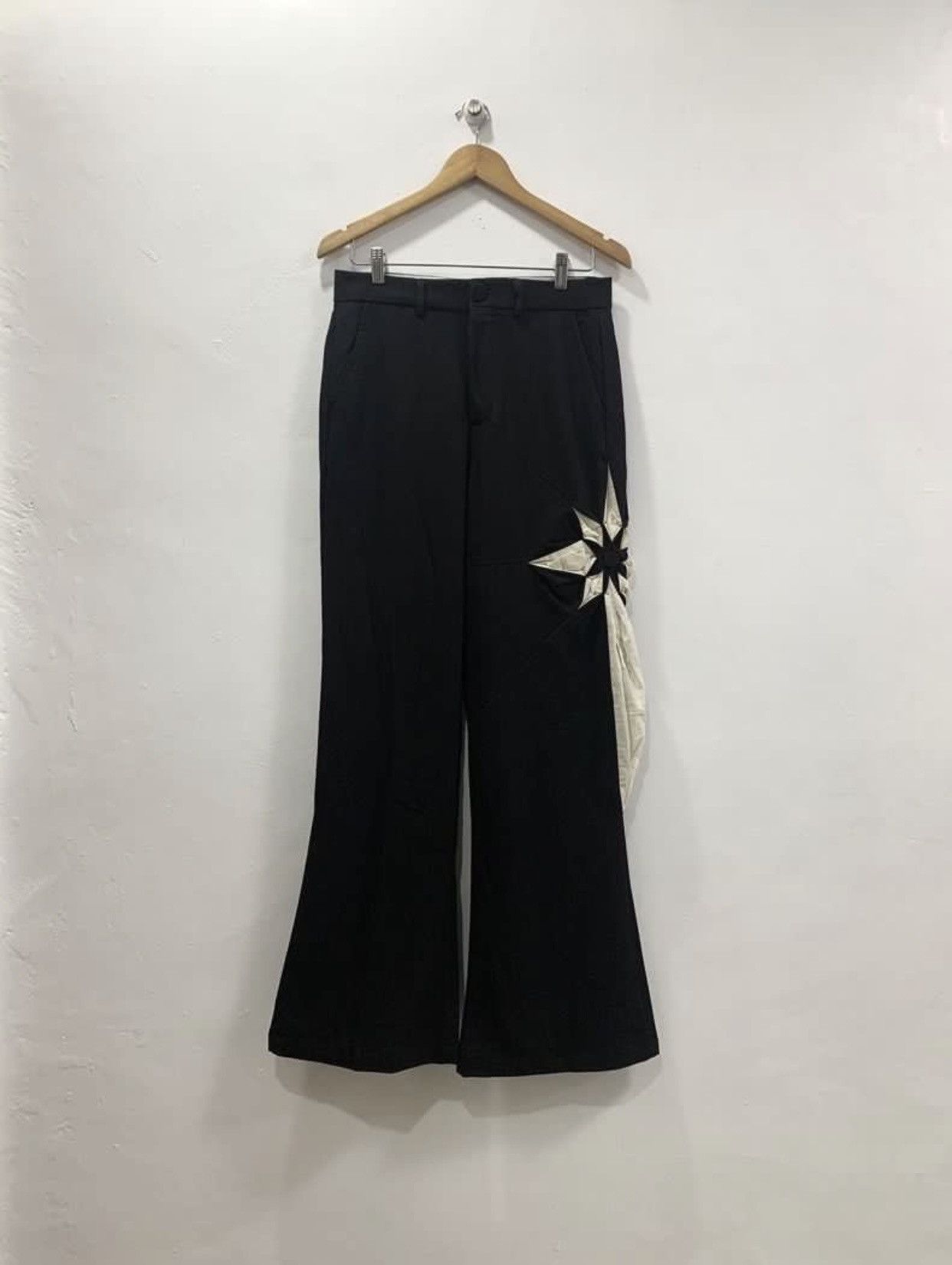 Kusikohc KUSIKOHC ORIGAMI FLOWER - FLARED PANTS Size US 30 / EU 46 - 2 Thumbnail