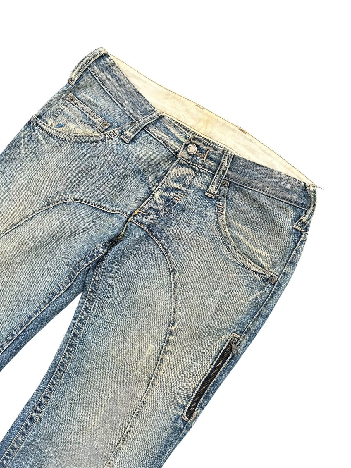 Neil Barrett Neil Barrett Punk Bondage Style Distressed Italy Denim Jeans Size US 32 / EU 48 - 2 Thumbnail