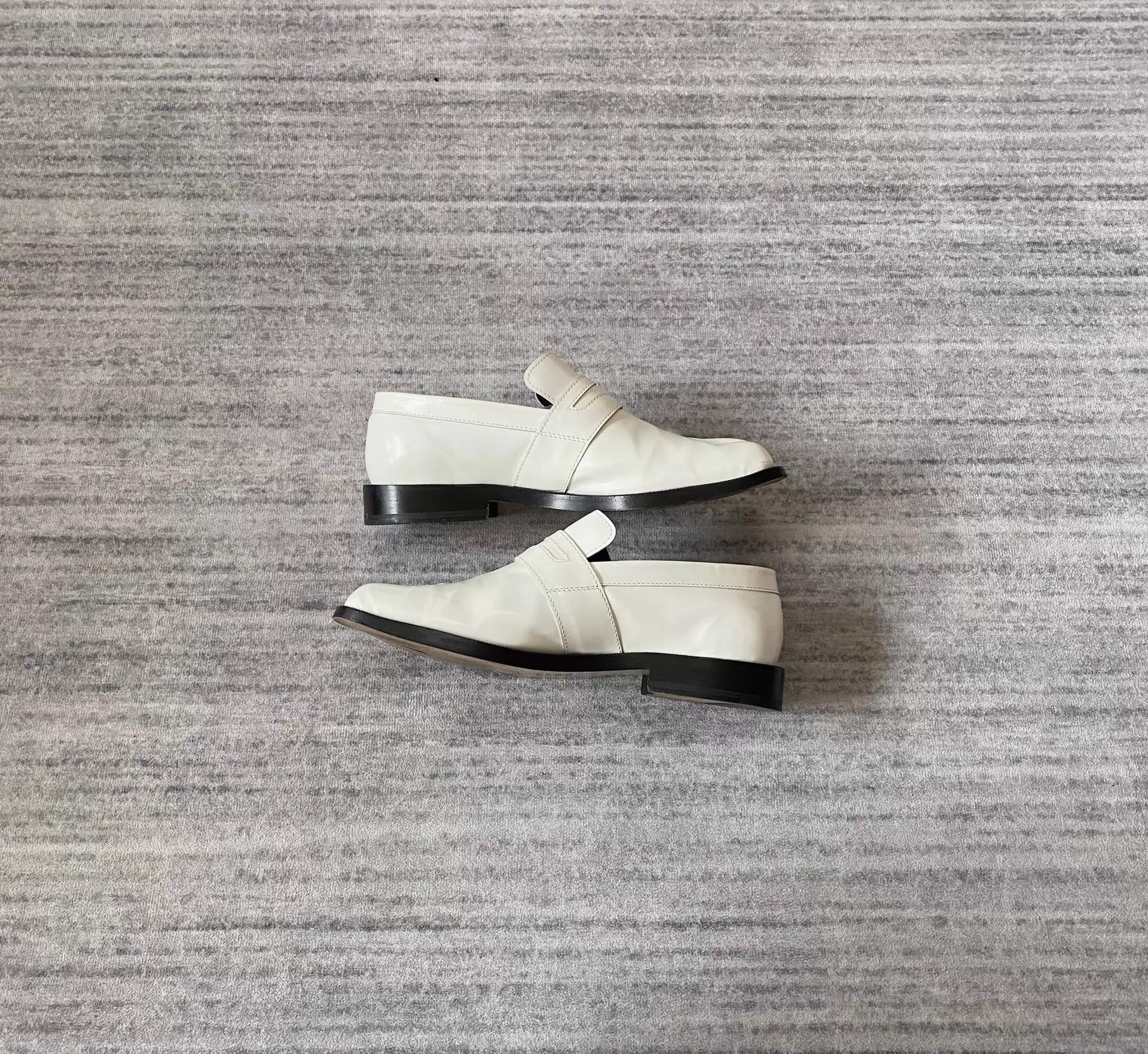Maison Margiela Maison Margiela Tabi Patent Leather Loafer 37 Worn Size US 6.5 / IT 36.5 - 4 Thumbnail
