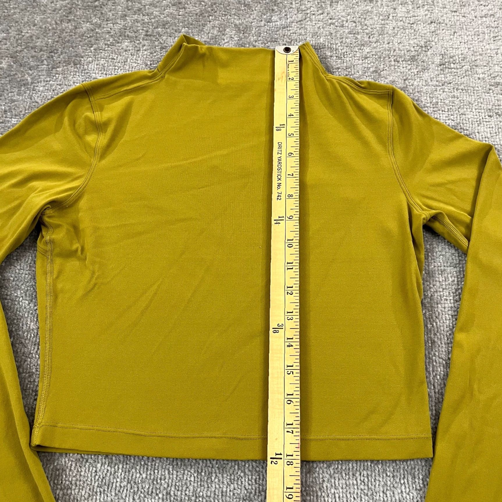 Lululemon LULULEMON Shirt Womens All Aligned Yellow Mock Neck L/S Size 4/6 Regular Size S / US 4 / IT 40 - 4 Thumbnail