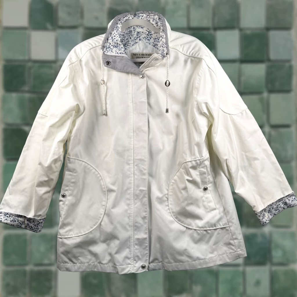 Mulberry VINTAGE Mulberry Street White Parka Coat M Adult Womens Long Sleeve Vintage 80s 90s Coastal Grandma Size M / US 6-8 / IT 42-44 - 1 Thumbnail