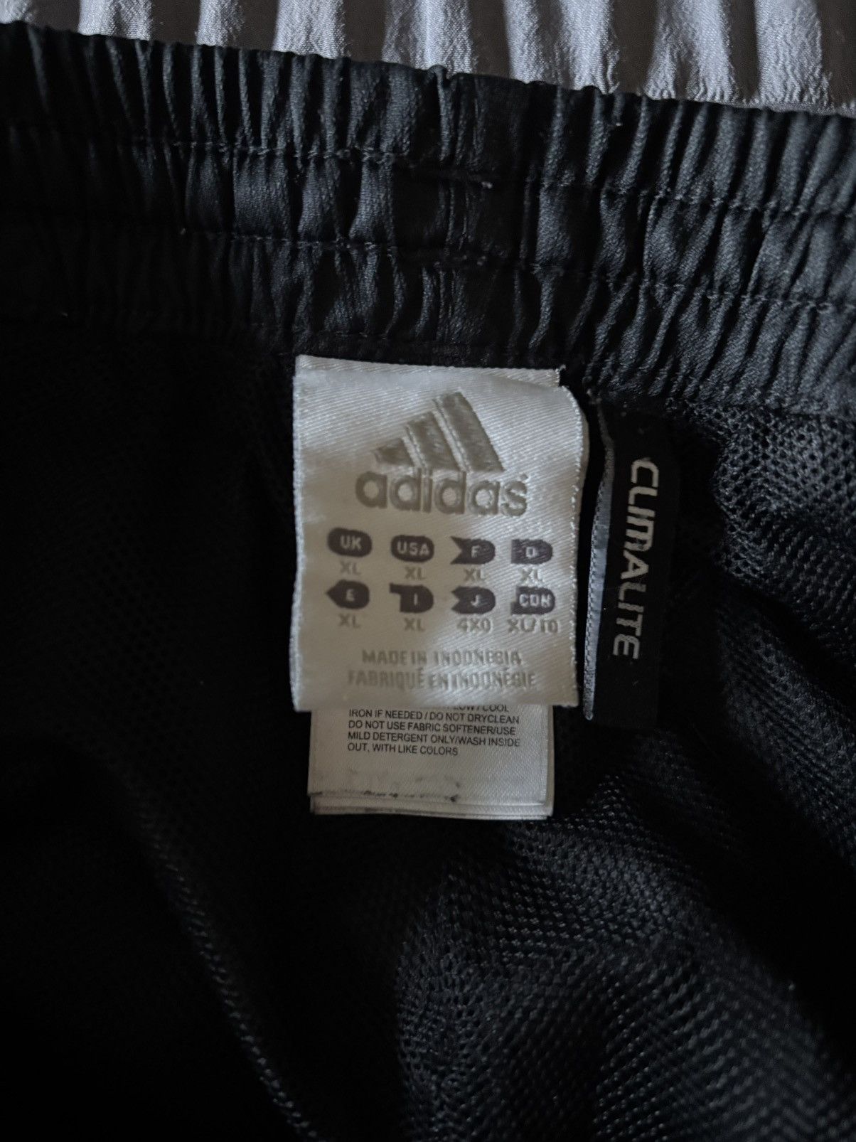Adidas Adidas track pants Size US 38 / EU 54 - 4 Thumbnail