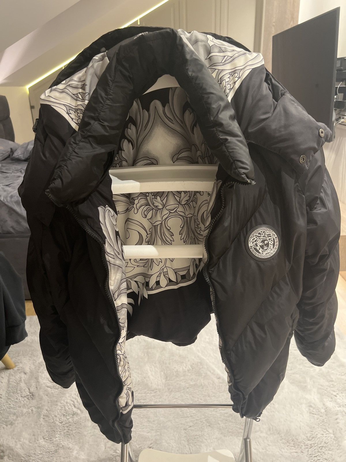 Versace Versace Medusa Barocco Gray Black Reversible Down Puffer Size US M / EU 48-50 / 2 - 5 Thumbnail