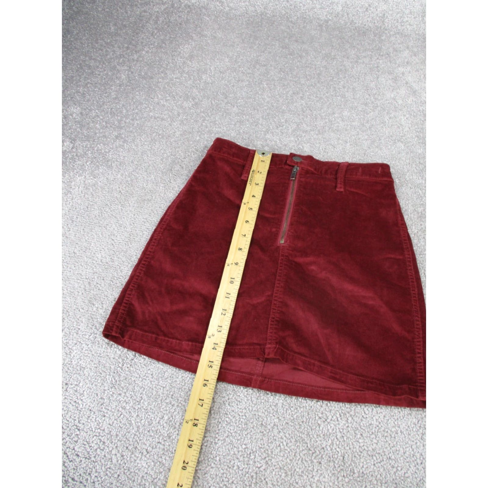Madewell Madewell Skirt Womens 24 Red Velveteen Mini Straight Size 42" / US 20 - 2 Thumbnail