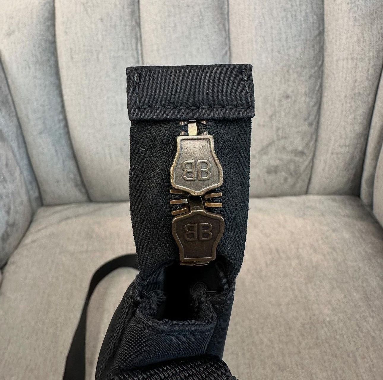 Balenciaga Authentic Balenciaga Nylon Sling Bag Size ONE SIZE - 6 Thumbnail