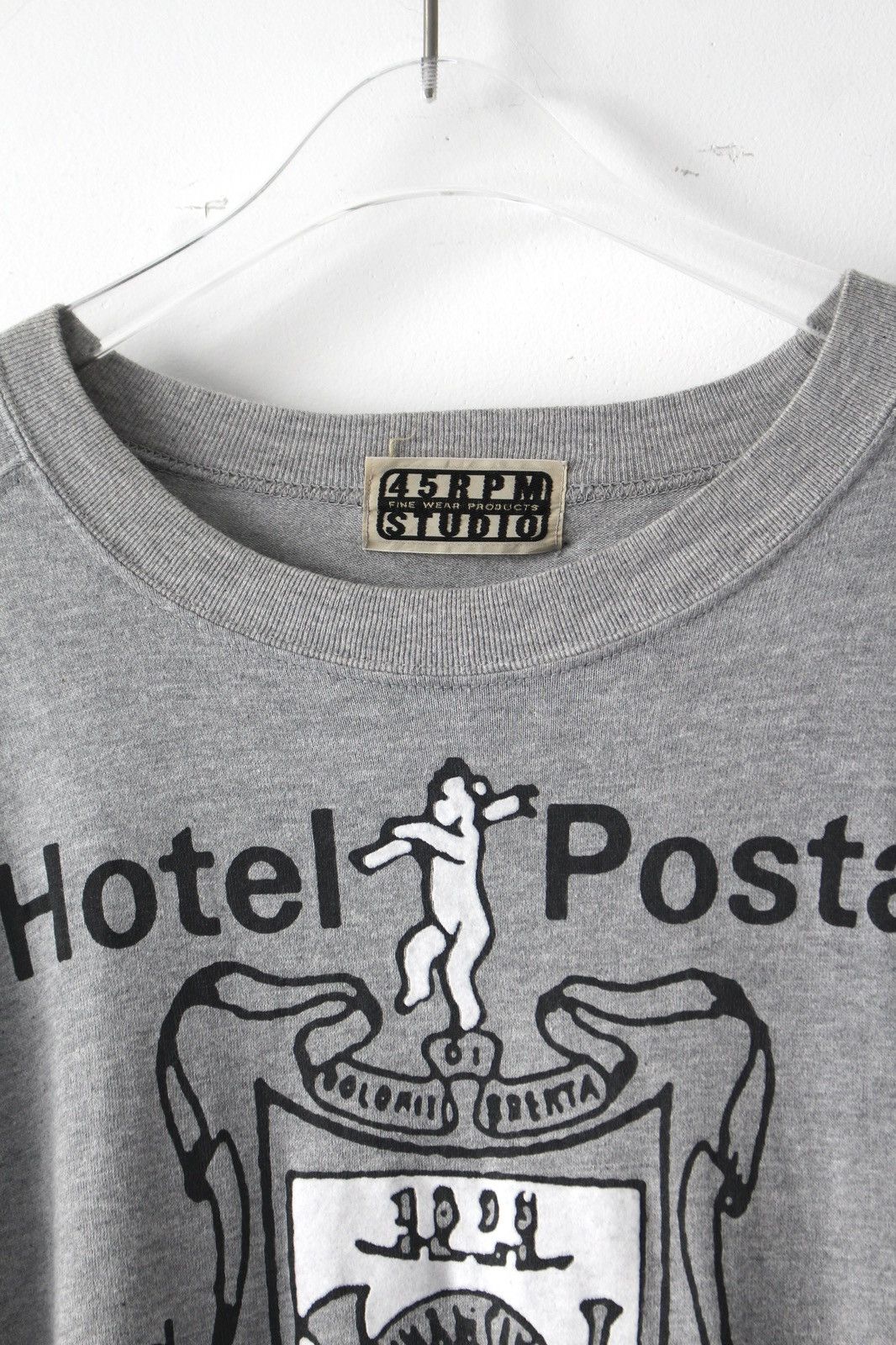 45rpm 2000S 45RPM STUDIO “HOTEL POSTA” CREST GRAPHIC SWEATSHIRT Size US L / EU 52-54 / 3 - 3 Thumbnail