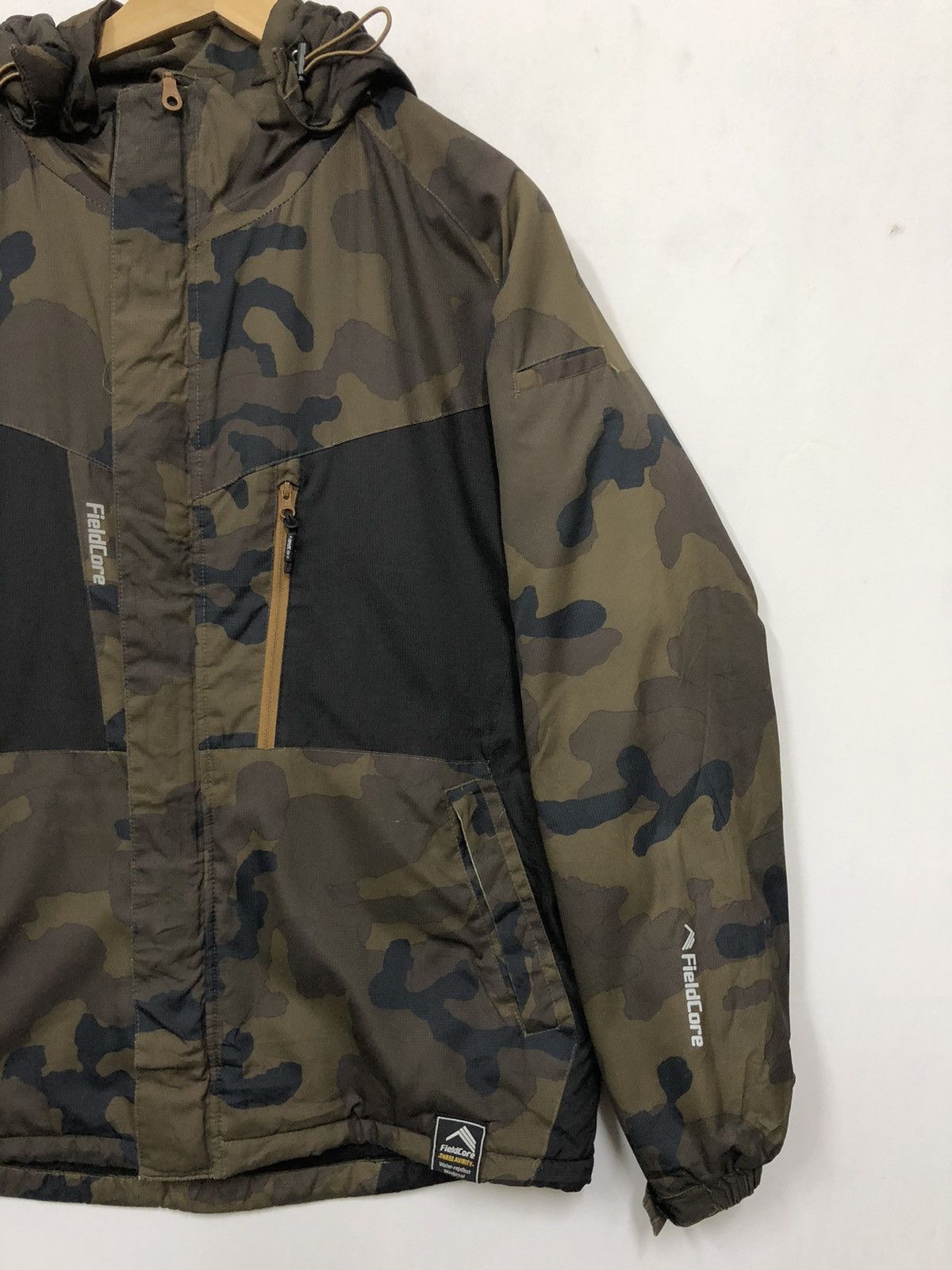 Japanese Brand FIELDCORE WINDBREAKER Size US L / EU 52-54 / 3 - 5 Thumbnail