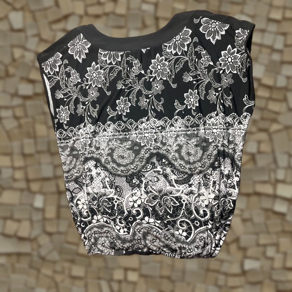 Vintage Susan Lawrence Sleeveless Top Women's 2X Black White Floral Round Neck Oversized Blouse Size XXL / US 16-18 / IT 52-54 - 1 Thumbnail