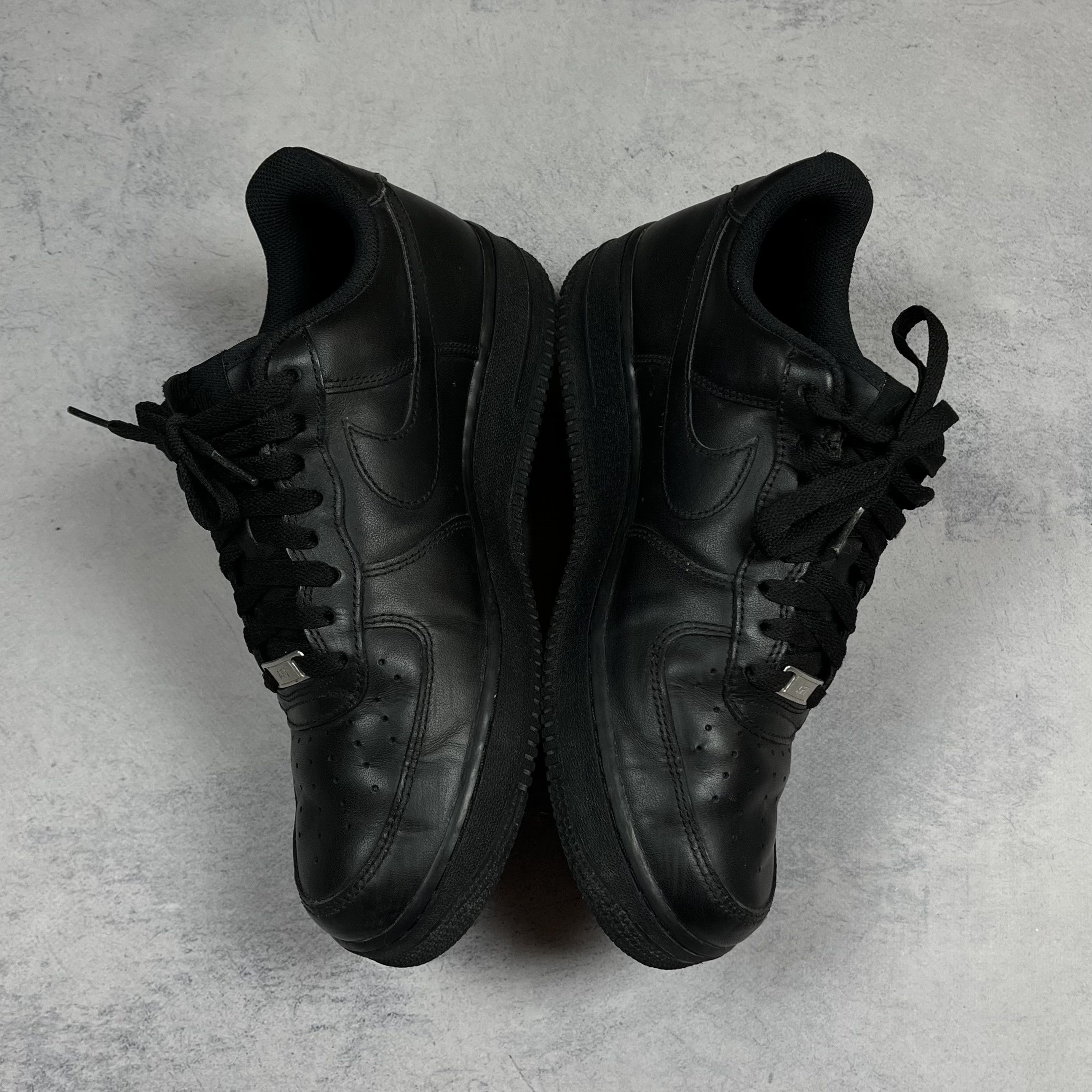 Nike Nike Air Force 1 Black Low Top Sneakers Size 44 Size US 11 / EU 44 - 3 Thumbnail