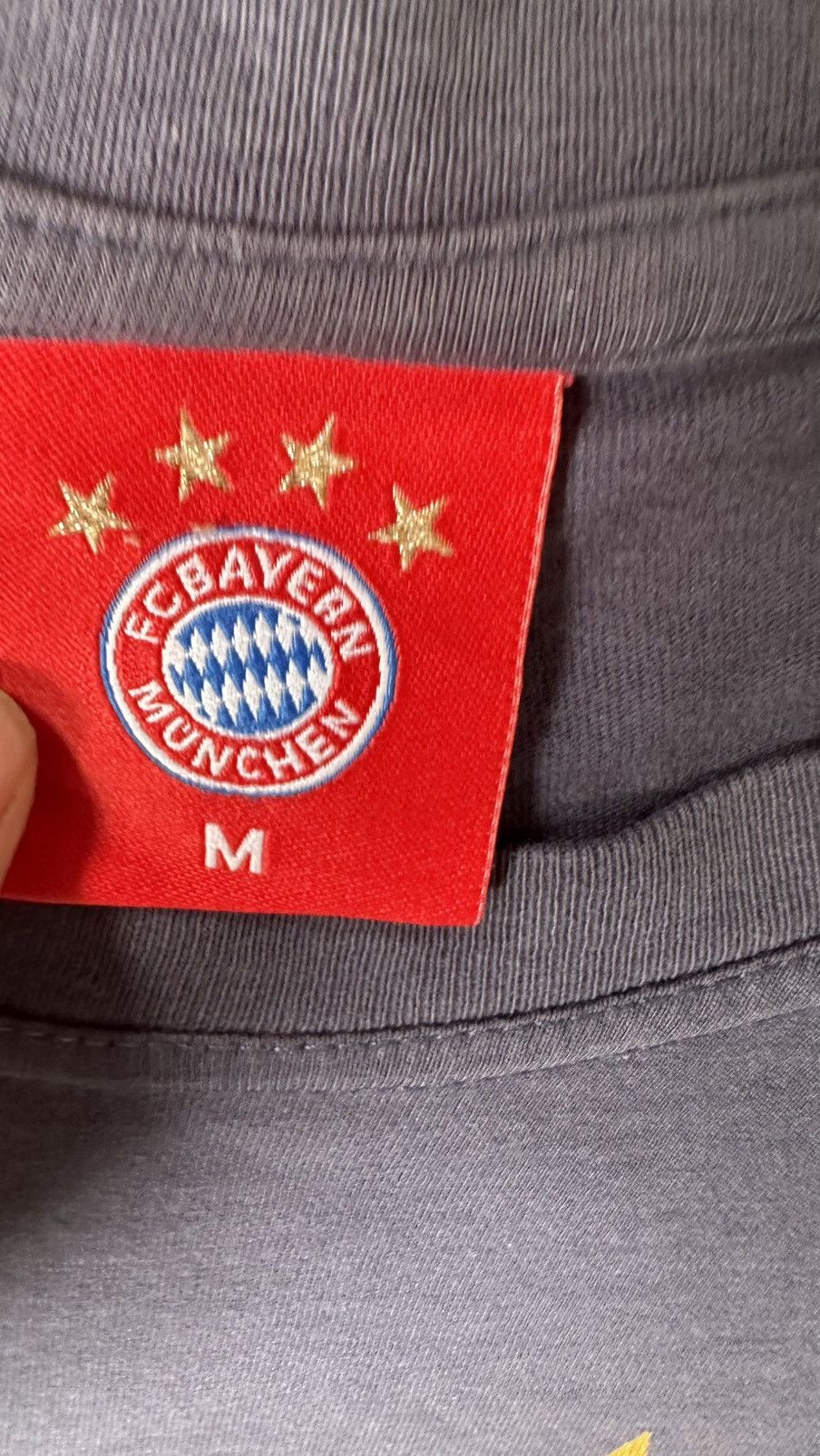 Vintage VINTAGE BAYERN MUNCHEN CHAMPION 2 DECADE TEE Size US L / EU 52-54 / 3 - 4 Thumbnail