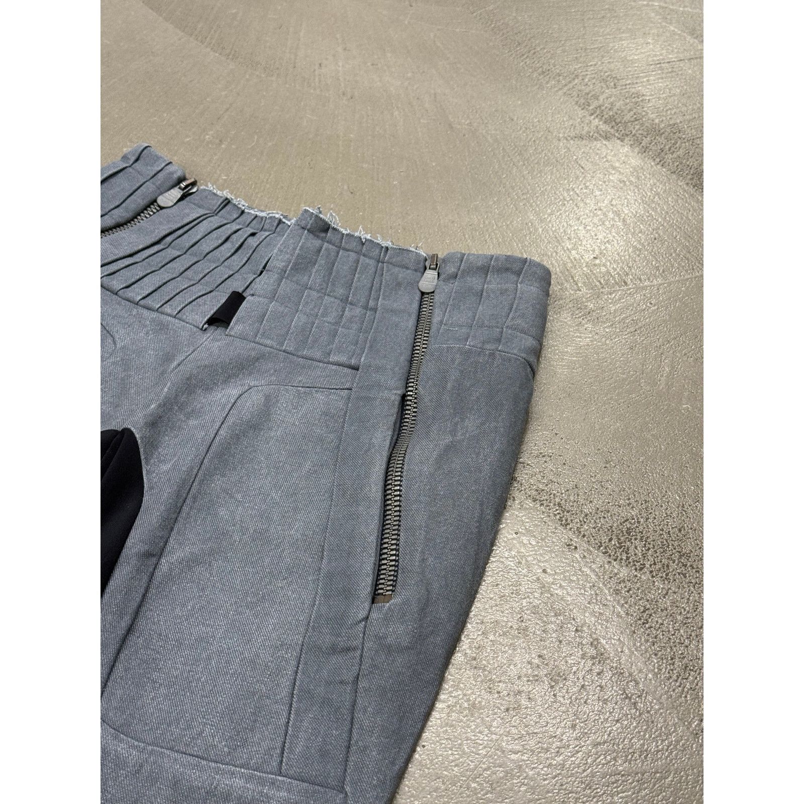 Balenciaga S/S2009 Balenciaga by Nicolas Ghesquiere runway biker pants Size 27" / US 4 / IT 40 - 5 Thumbnail