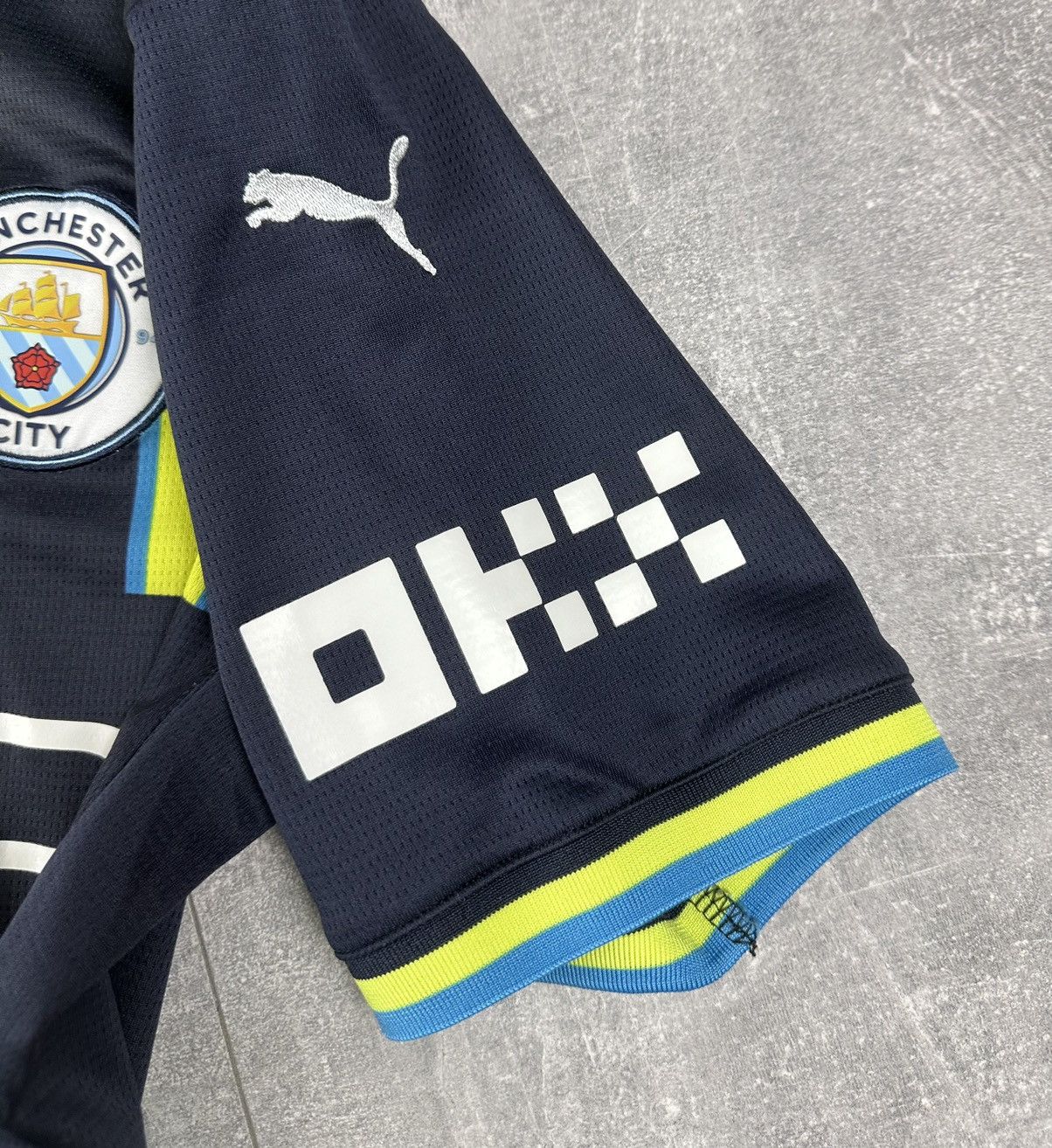 Puma Puma Manchester City Away 2024/25 Soccer Football Jersey Size US S / EU 44-46 / 1 - 9 Thumbnail